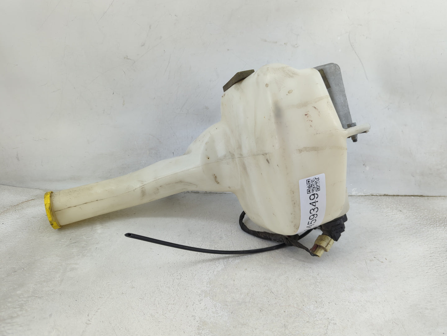 2011-2022 Dodge Charger Windshield Washer Fluid Reservoir Bottle Oem 1459349 - Oemusedautoparts1.com