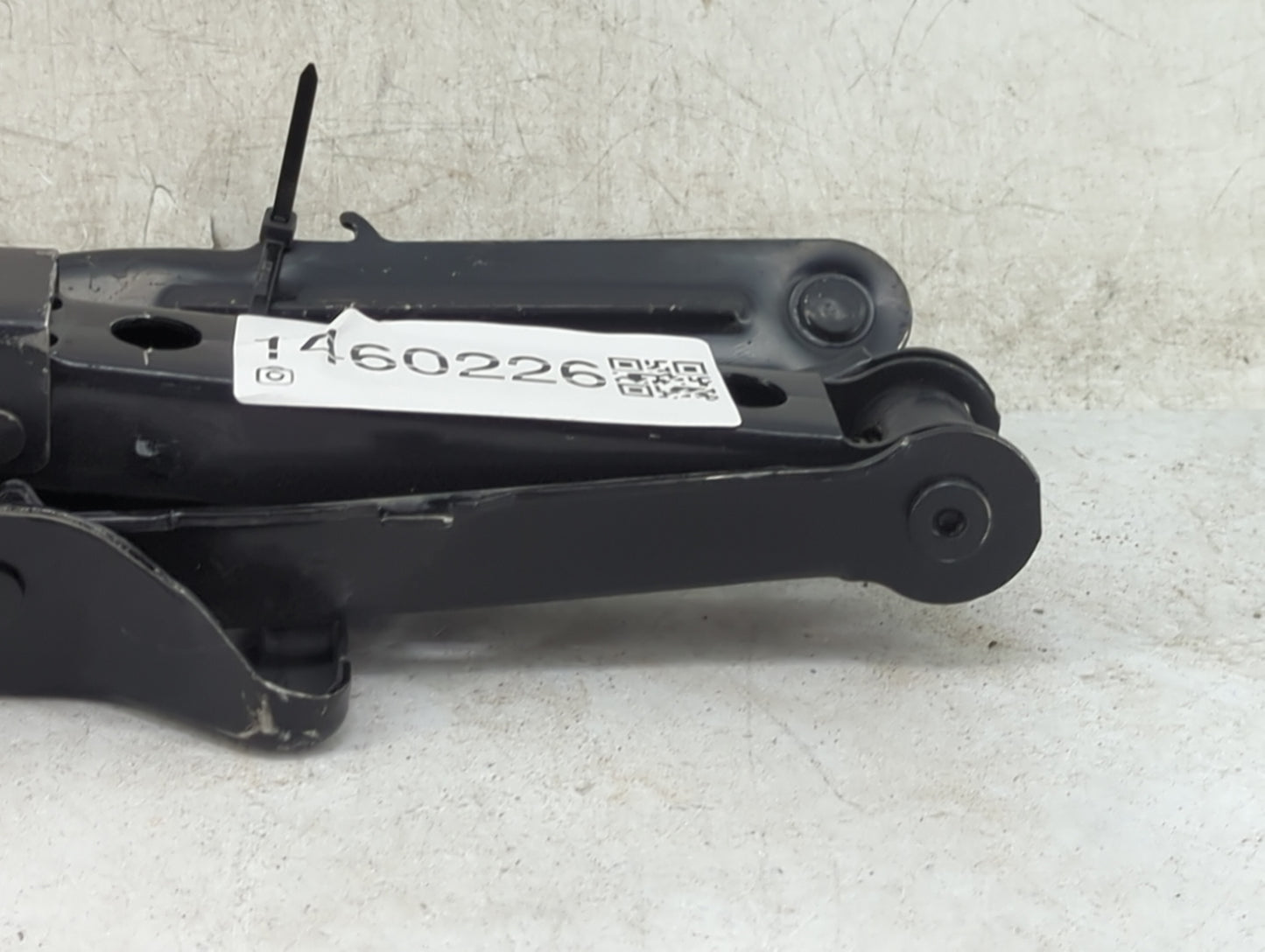 2013 Dodge Charger Spare Scissor Car Jack Black - Oemusedautoparts1.com