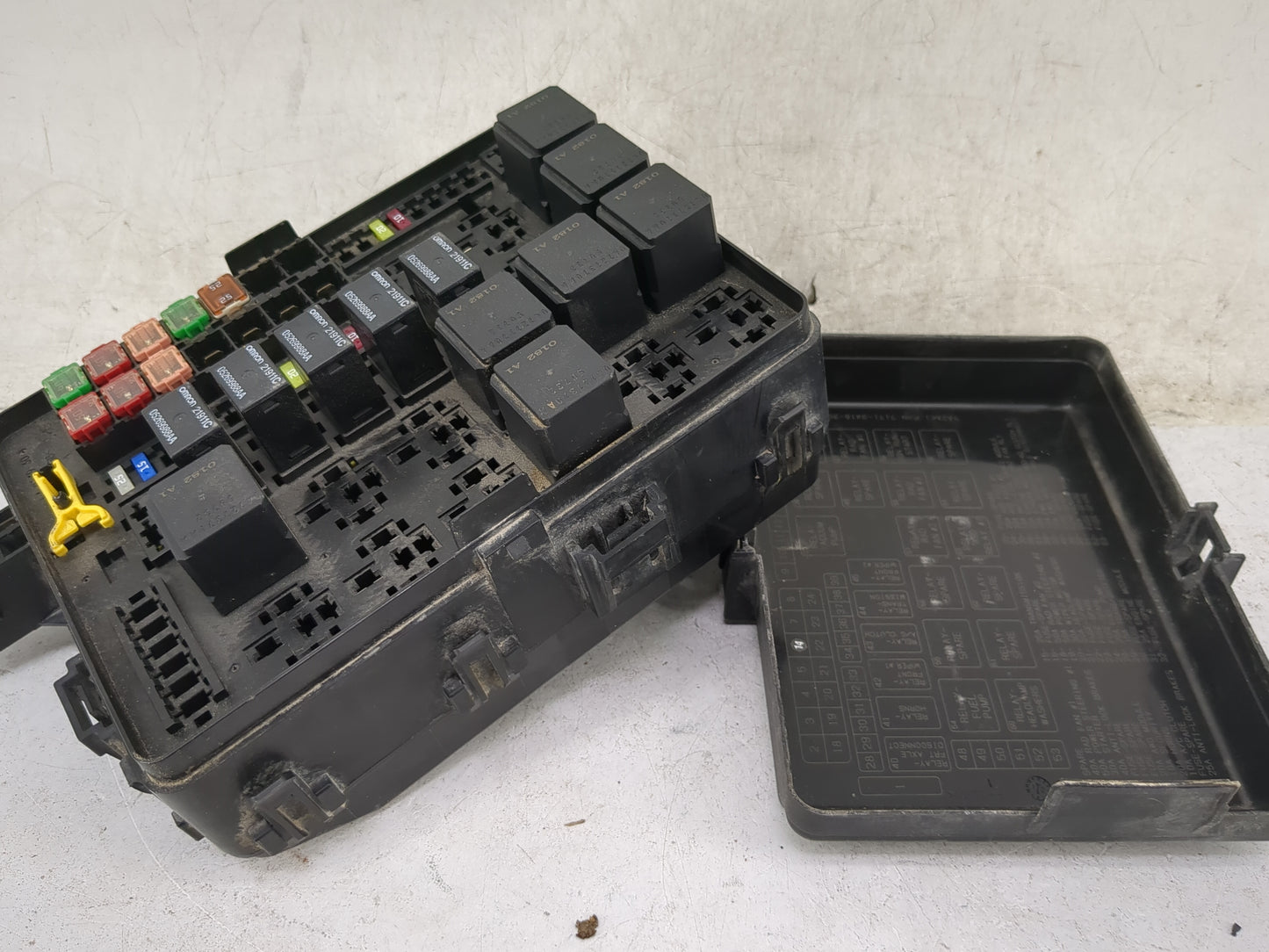 2012-2014 Dodge Charger Fusebox Fuse Box Panel Relay Module P/N:P04692319AC 7171-3418-30 Fits Fits 2012 2013 2014 OEM Used A
