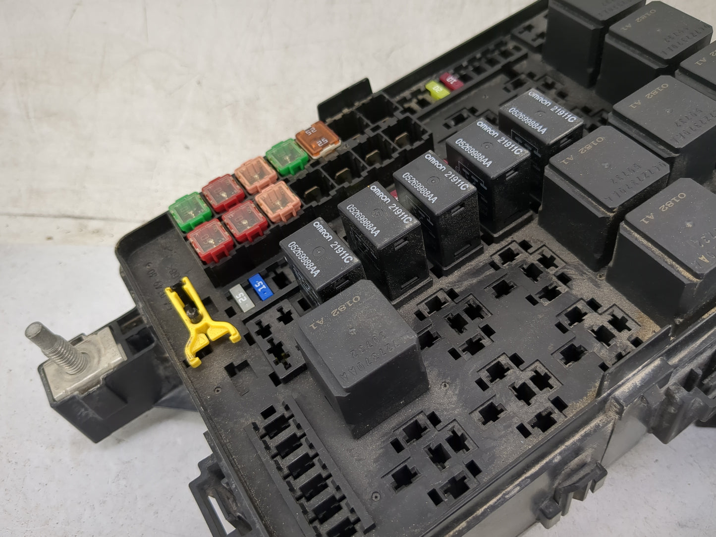 2012-2014 Dodge Charger Fusebox Fuse Box Panel Relay Module P/N:P04692319AC 7171-3418-30 Fits Fits 2012 2013 2014 OEM Used A