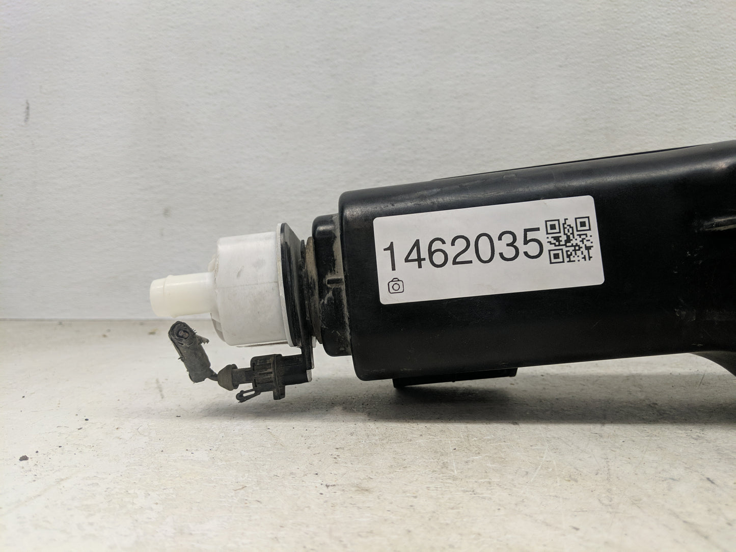 2013 Dodge Charger Fuel Vapor Charcoal Canister - Oemusedautoparts1.com