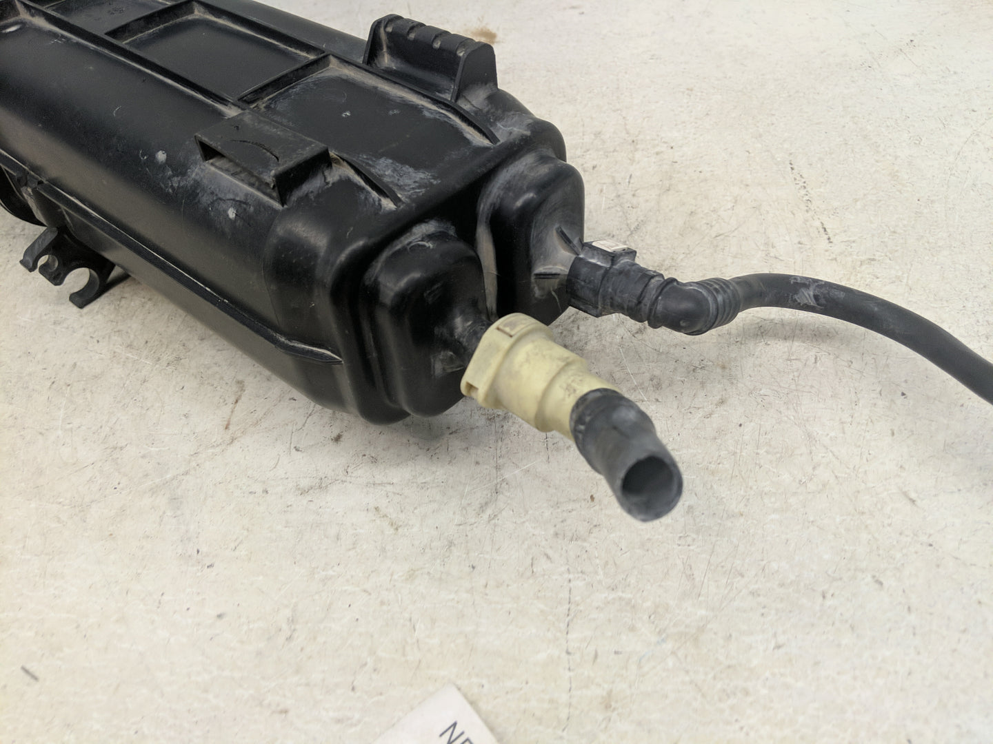 2013 Dodge Charger Fuel Vapor Charcoal Canister - Oemusedautoparts1.com
