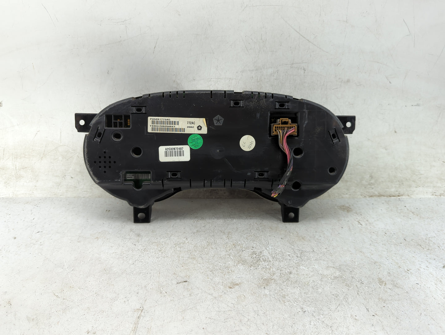 2013 Dodge Charger Instrument Cluster Speedometer Gauges P/N:P05091772AC A2C32872407 Miles: Fits OEM Used Auto Parts - Oemus