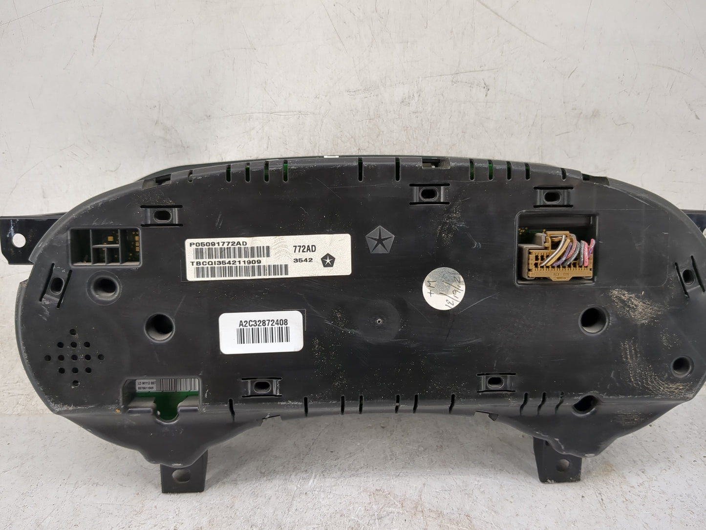 2013 Dodge Charger Instrument Cluster Speedometer Gauges P/N:P05091772AD A2C32872408 Miles: Fits OEM Used Auto Parts - Oemus