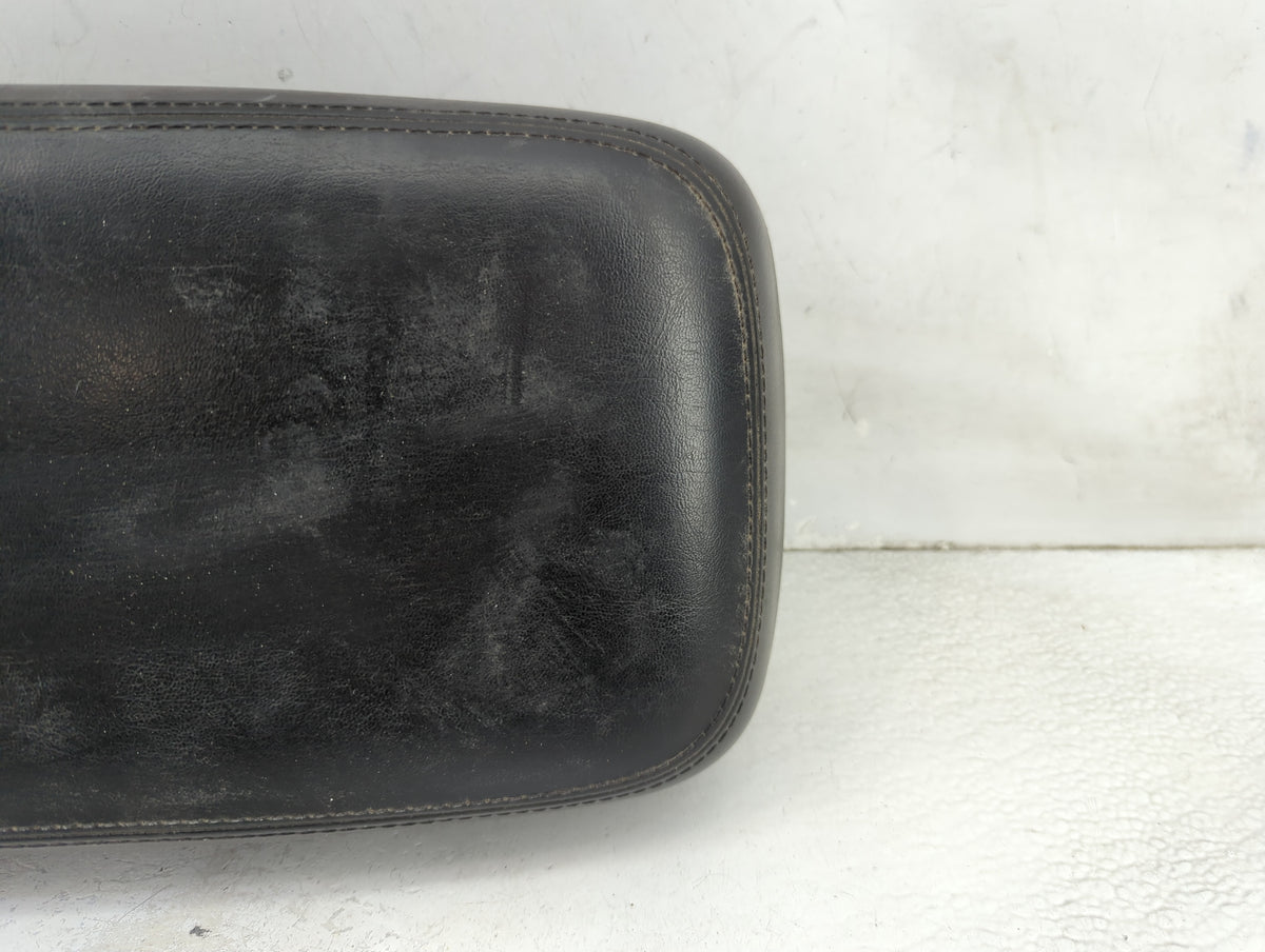 2011-2014 Dodge Charger Center Console Armrest Cover Lid P/N:19412 Fits Fits 2011 2012 2013 2014 OEM Used Auto Parts - Oemus