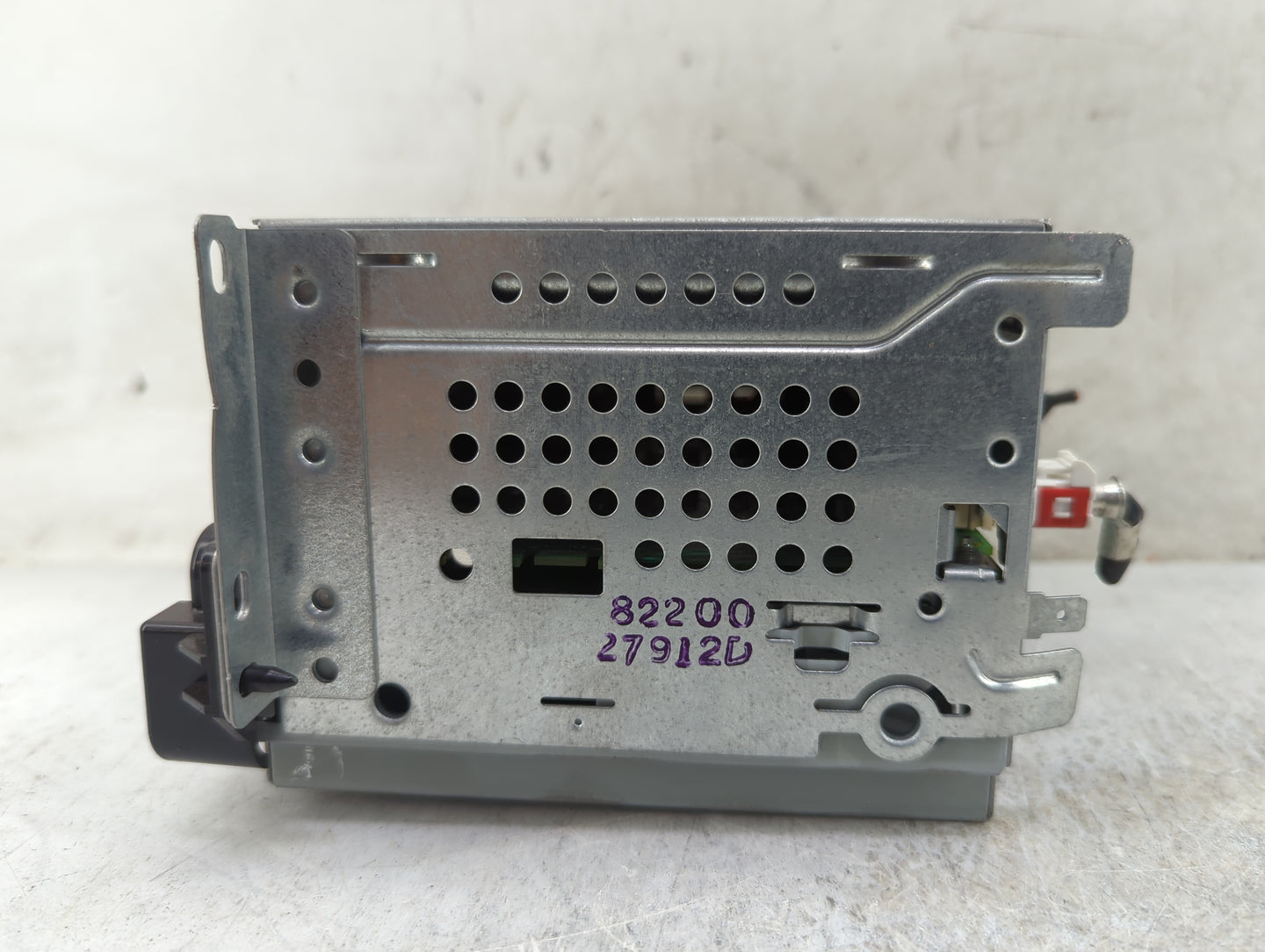 2013-2014 Dodge Charger Radio AM FM Cd Player Receiver Replacement P/N:A2C00181400 ABH2303BFRDA Fits Fits 2013 2014 OEM Used