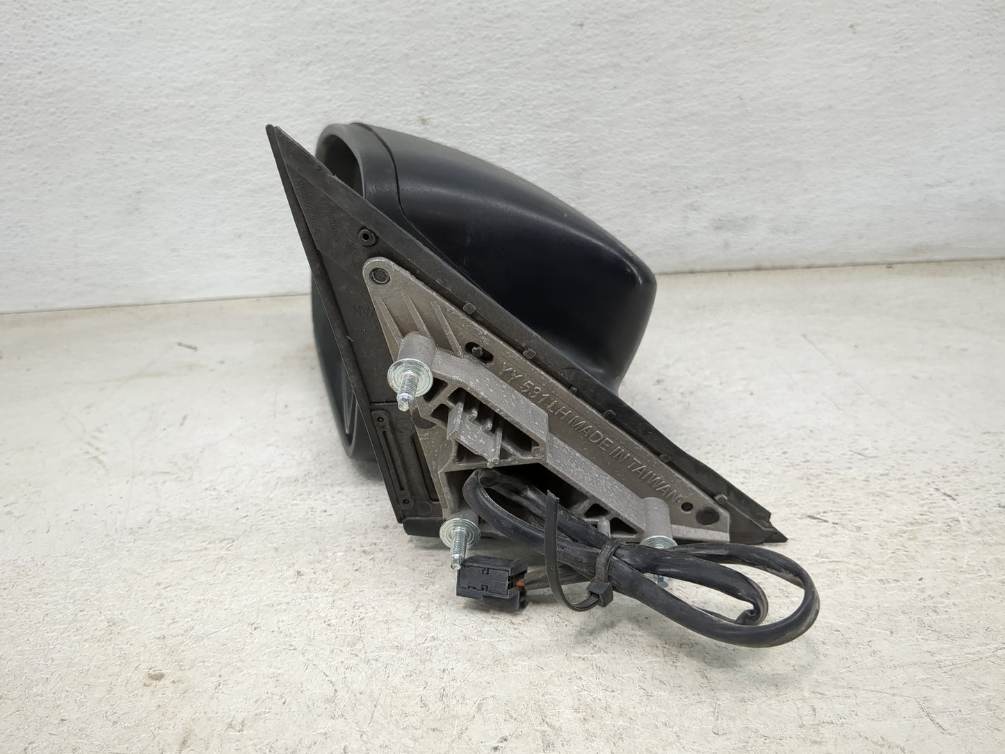 2013 Dodge Charger Driver Side View Mirror - Left Door Mirror OEM Used - Oemusedautoparts1.com