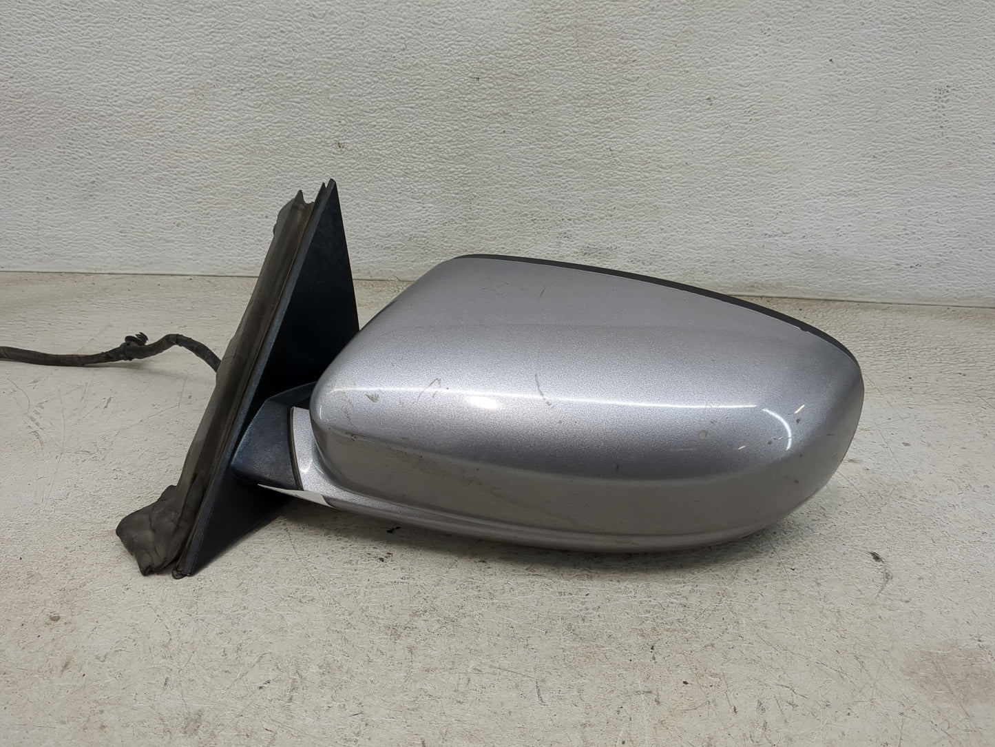 2011-2014 Dodge Charger Driver Side View Mirror - Left Door Mirror OEM Used - Oemusedautoparts1.com