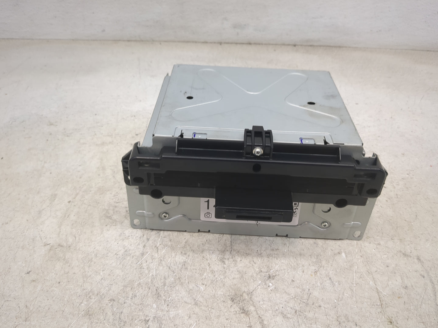 2012-2014 Dodge Charger Radio Speaker Amplifier P05091366af - Oemusedautoparts1.com