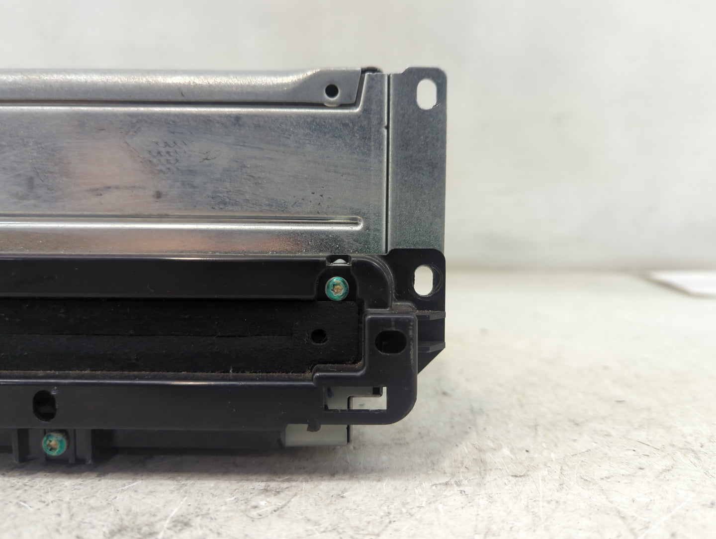 2013-2014 Dodge Charger Radio AM FM Cd Player Receiver Replacement P/N:P05091922AB ARH3032AEG7A Fits Fits 2013 2014 OEM Used