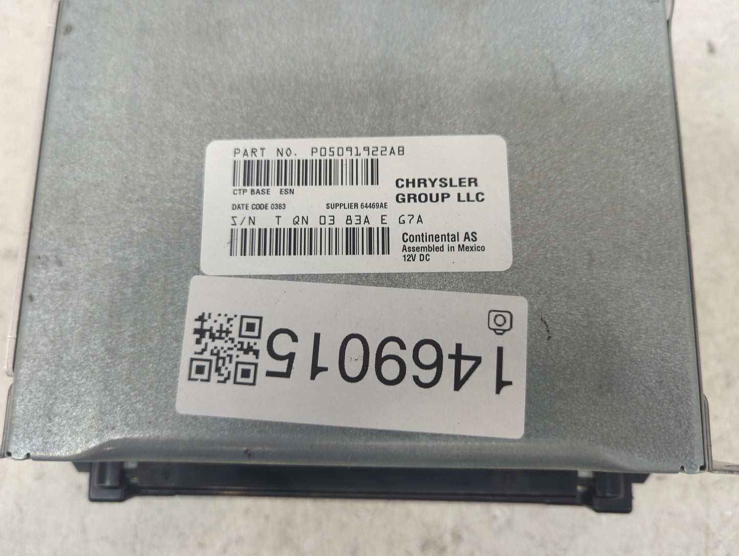 2013-2014 Dodge Charger Radio AM FM Cd Player Receiver Replacement P/N:P05091922AB ARH3032AEG7A Fits Fits 2013 2014 OEM Used