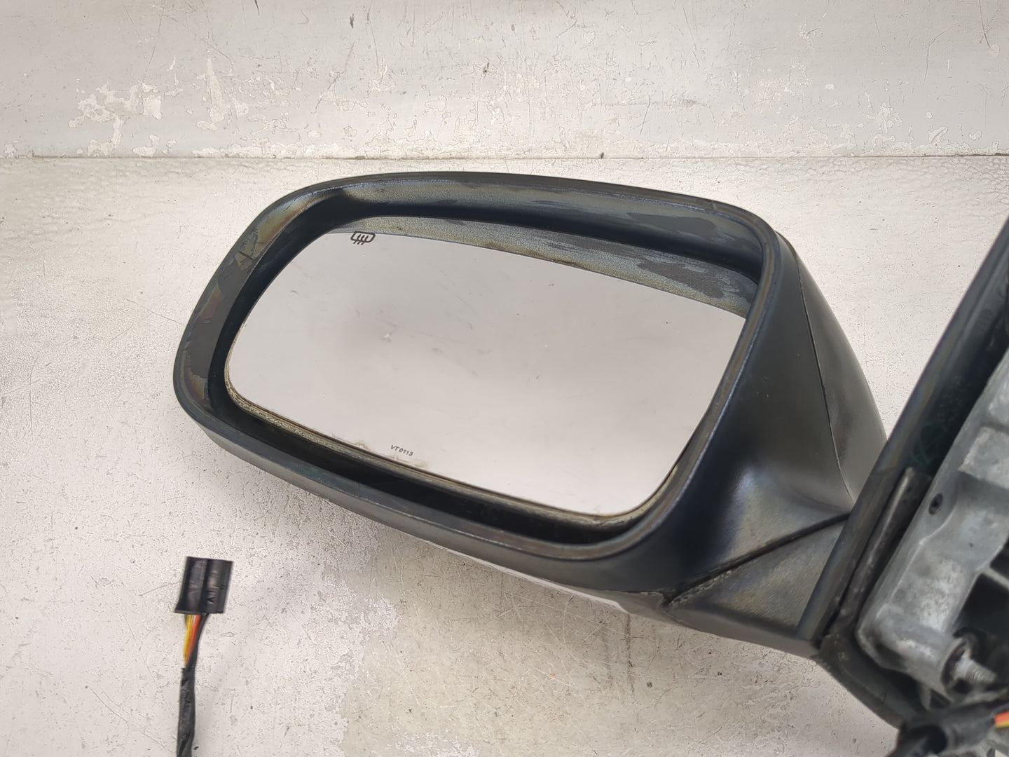 2011-2014 Dodge Charger Driver Side View Mirror - Left Door Mirror OEM Used - Oemusedautoparts1.com