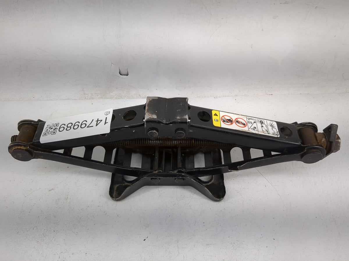2013 Dodge Charger Spare Scissor Car Jack 1479989 - Oemusedautoparts1.com