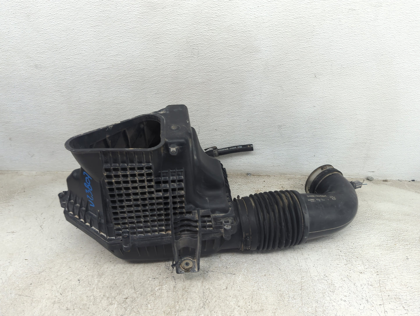 2011-2020 Dodge Charger Air Cleaner Intake-duct Hose Tube 1481345 - Oemusedautoparts1.com