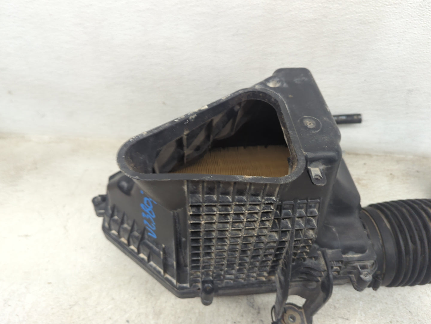 2011-2020 Dodge Charger Air Cleaner Intake-duct Hose Tube 1481345 - Oemusedautoparts1.com