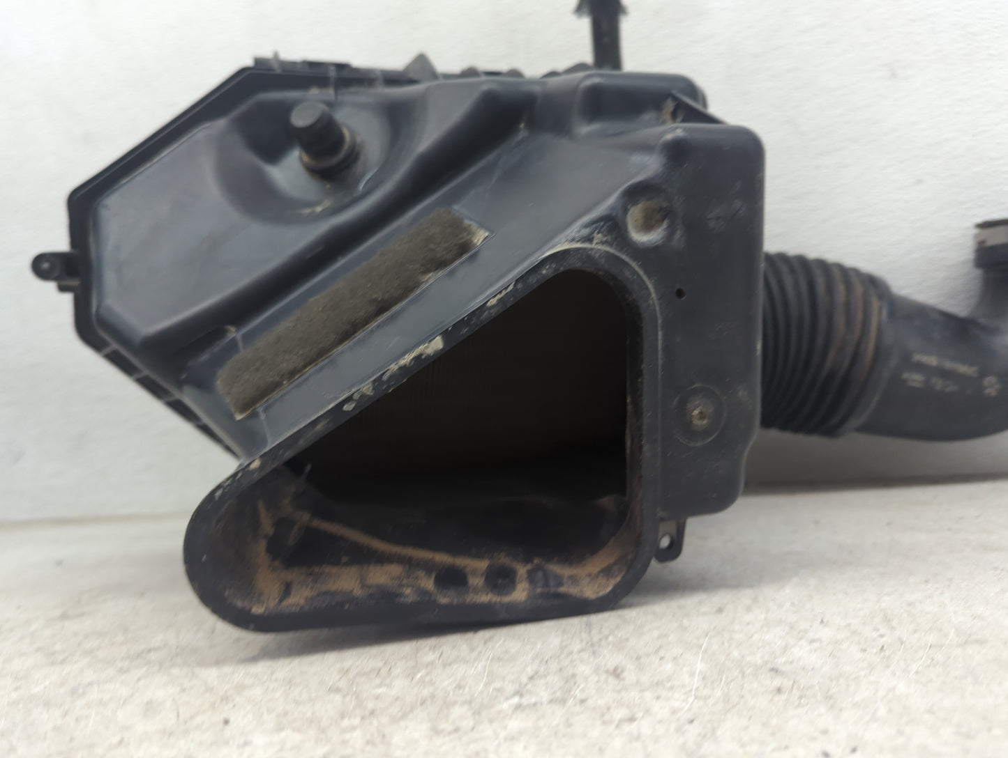 2011-2020 Dodge Charger Air Cleaner Intake-duct Hose Tube 1481345 - Oemusedautoparts1.com