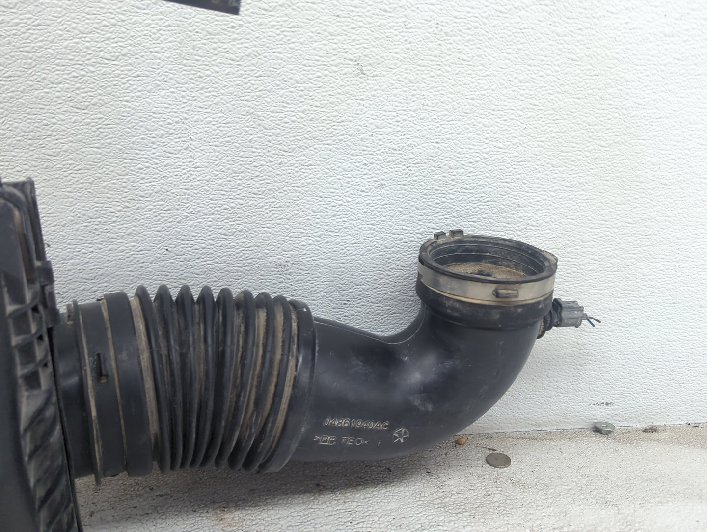 2011-2020 Dodge Charger Air Cleaner Intake-duct Hose Tube 1481345 - Oemusedautoparts1.com