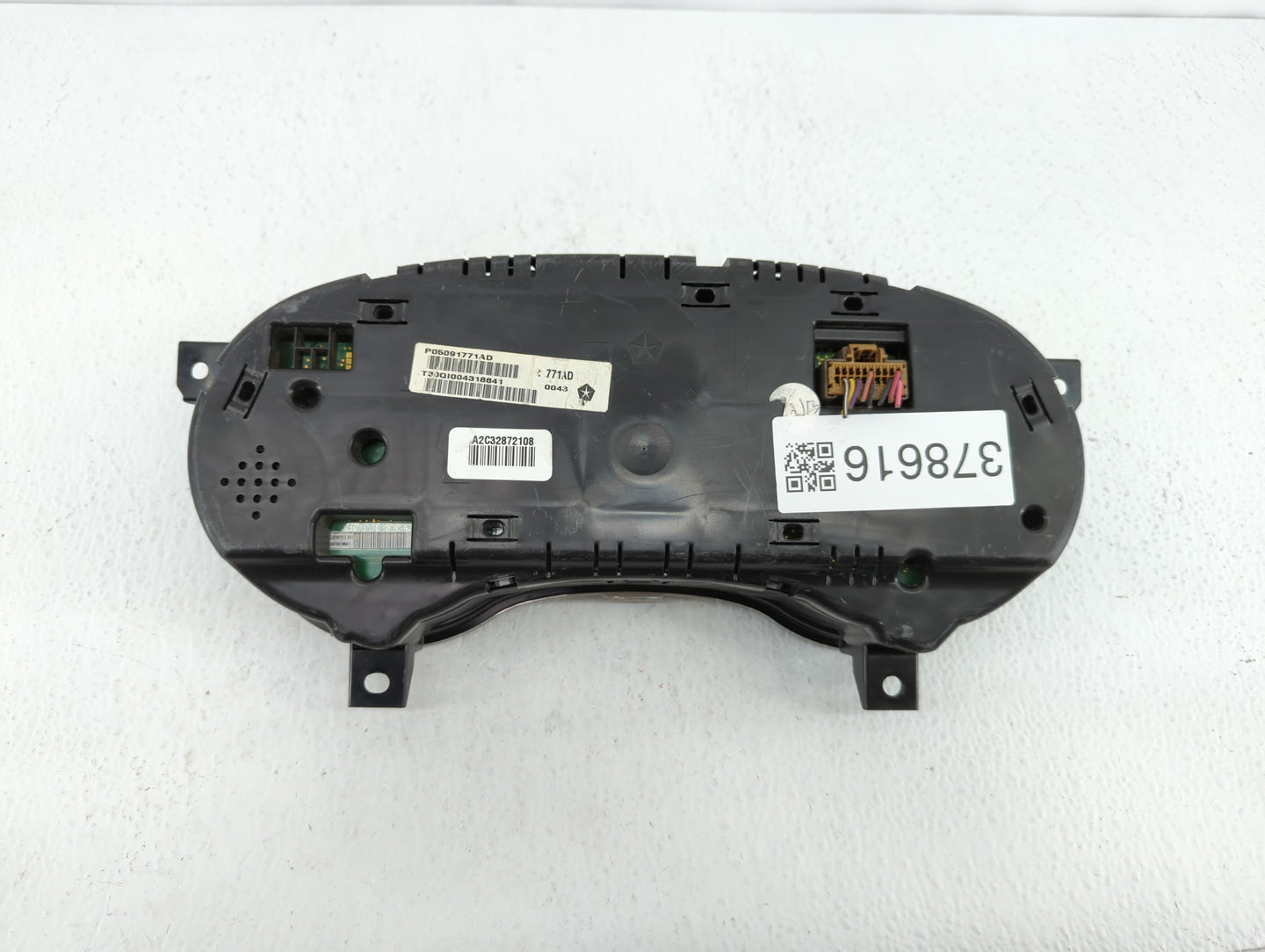 2013 Dodge Charger Instrument Cluster Speedometer Gauges P/N:P05091771AD P05091771AC Miles: Fits OEM Used Auto Parts - Oemus