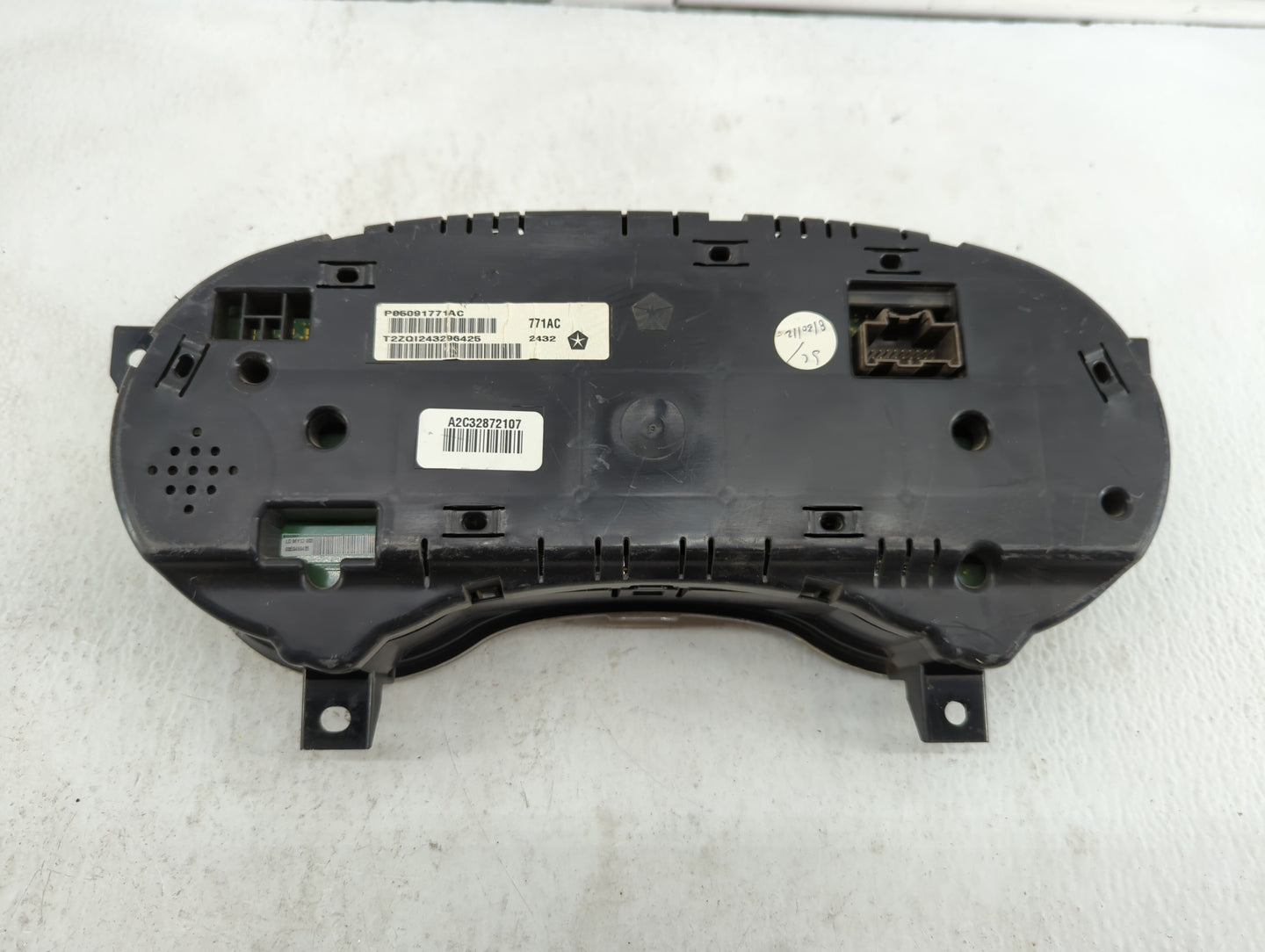2013 Dodge Charger Instrument Cluster Speedometer Gauges P/N:P05091771AD P05091771AC Fits OEM Used Auto Parts - Oemusedautop