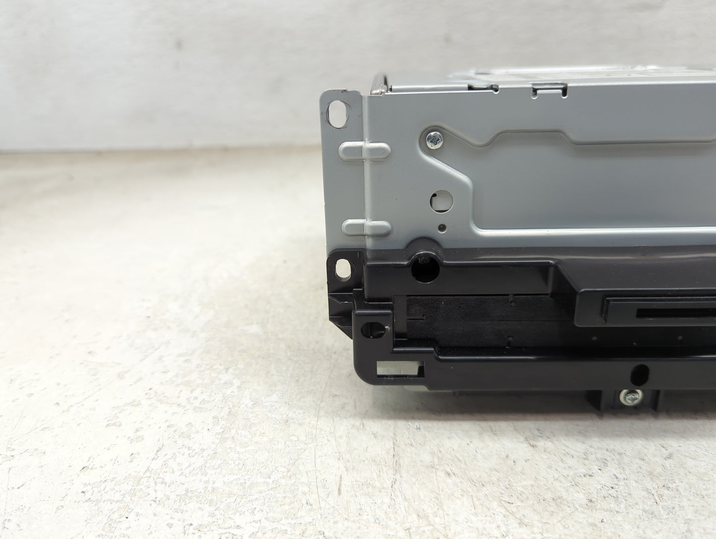 2013-2014 Dodge Charger Radio AM FM Cd Player Receiver Replacement P/N:P05091367ZP CQ-JC02E6FXE Fits Fits 2013 2014 OEM Used
