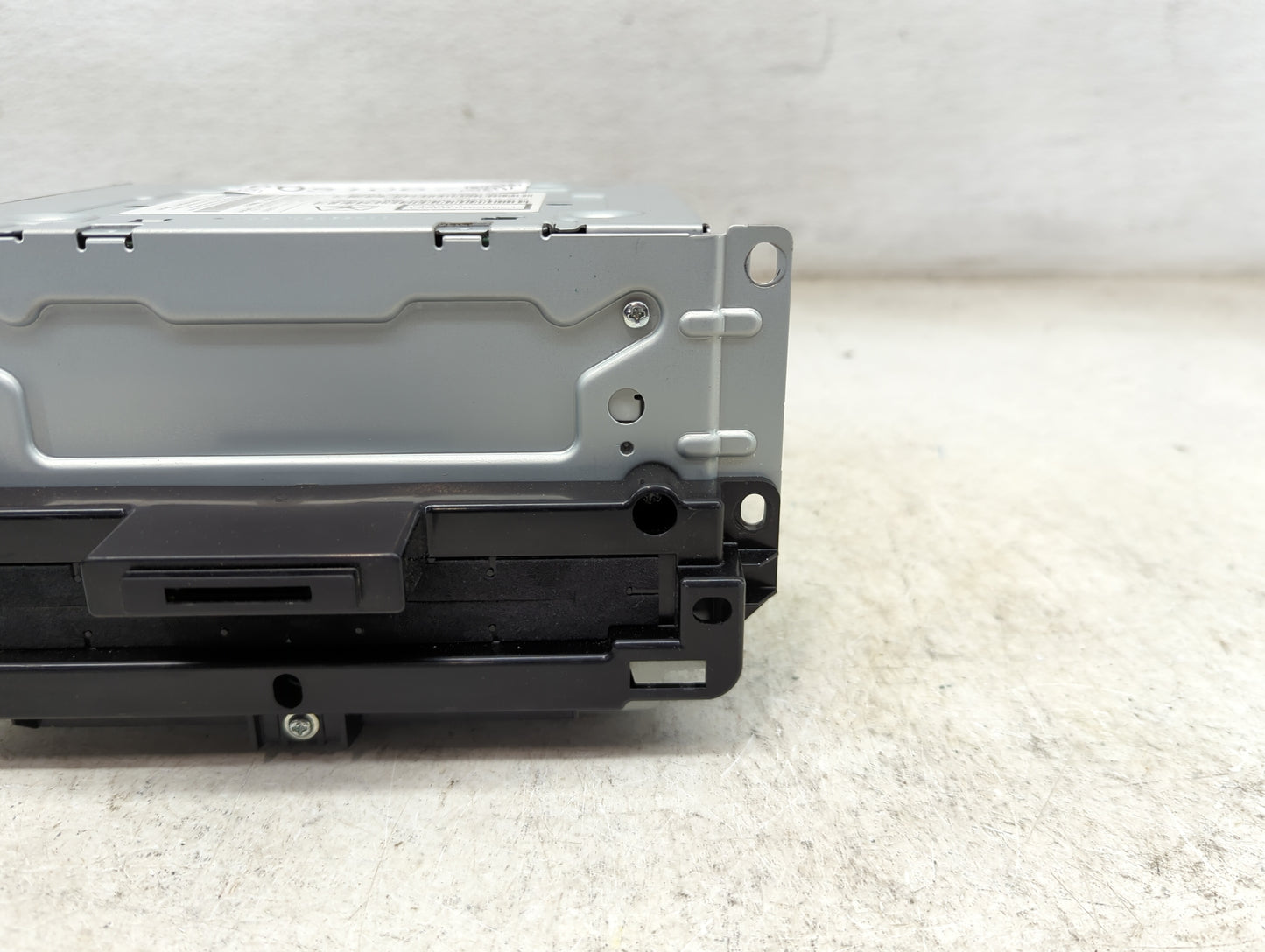 2013-2014 Dodge Charger Radio AM FM Cd Player Receiver Replacement P/N:P05091367ZP CQ-JC02E6FXE Fits Fits 2013 2014 OEM Used