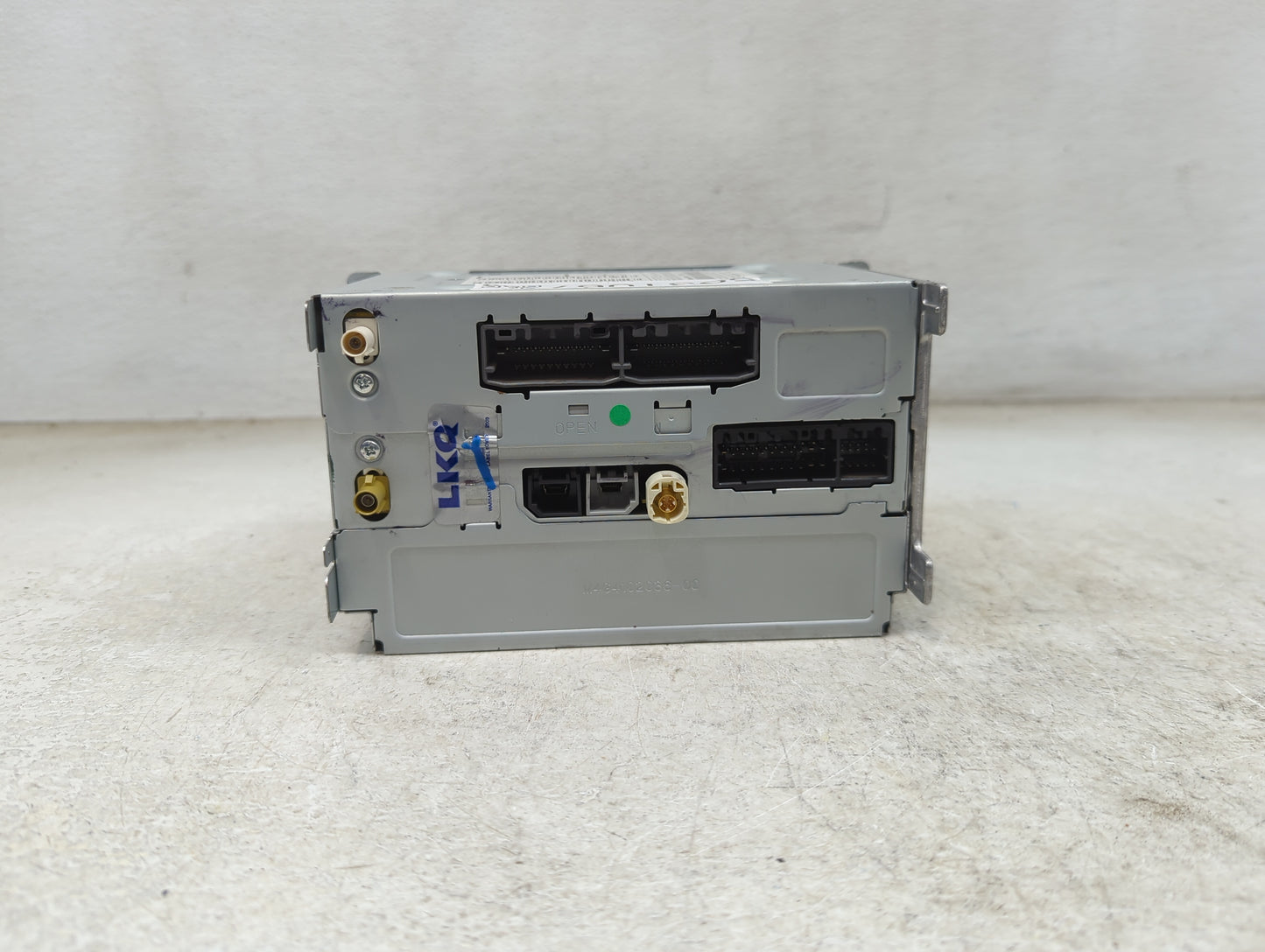 2013-2014 Dodge Charger Radio AM FM Cd Player Receiver Replacement P/N:P05091367ZP CQ-JC02E6FXE Fits Fits 2013 2014 OEM Used