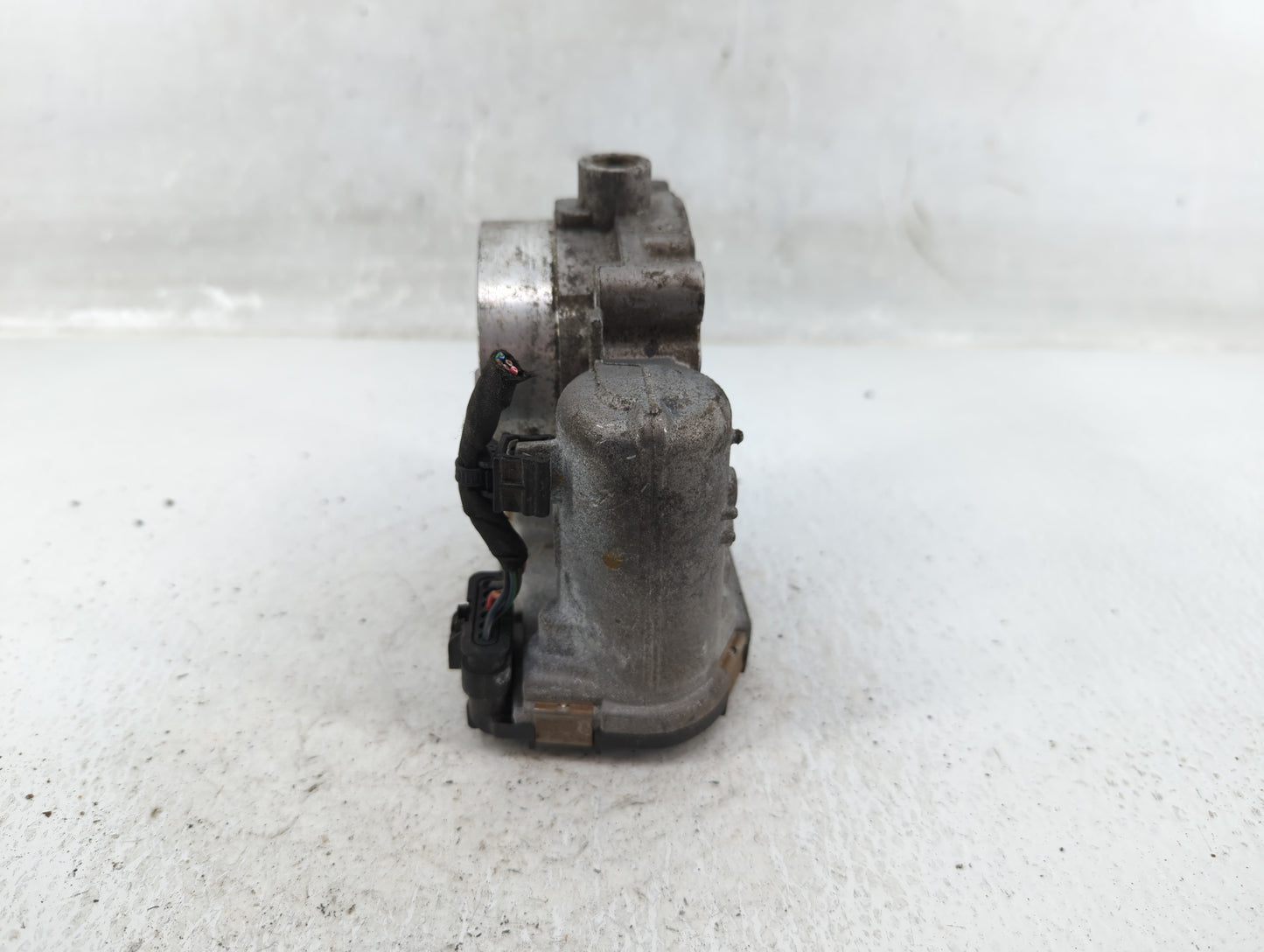 2011-2022 Dodge Charger Throttle Body P/N:0280750570 05184349AC Fits OEM Used Auto Parts - Oemusedautoparts1.com
