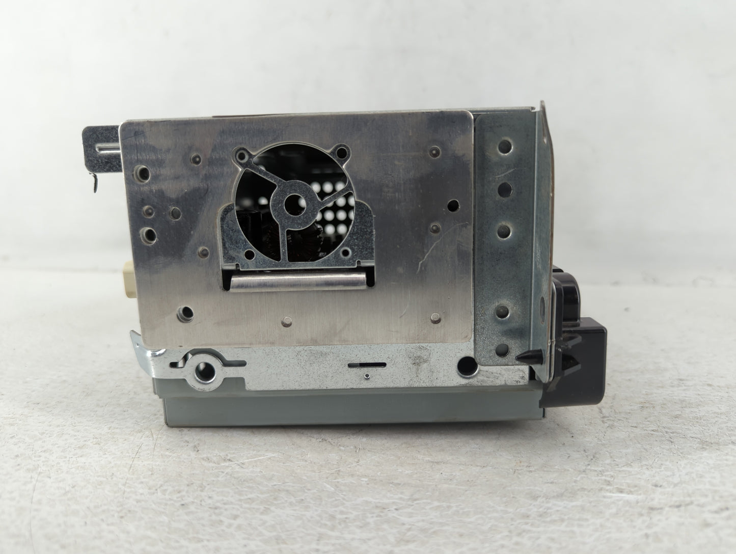2013-2014 Dodge Charger Radio AM FM Cd Player Receiver Replacement P/N:P05091022AB Fits Fits 2013 2014 OEM Used Auto Parts -