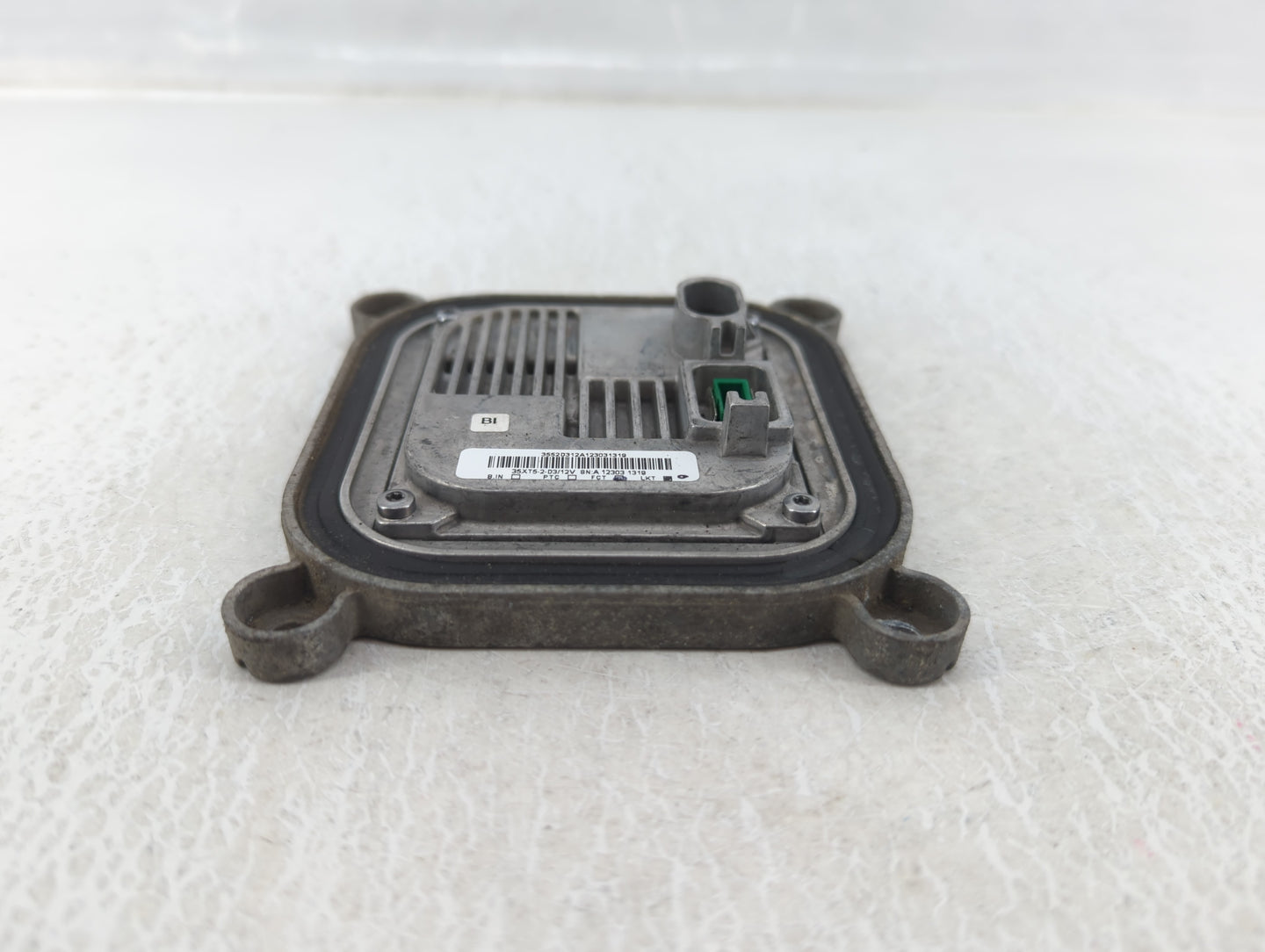 2013 Dodge Charger Headlight Ballast Head Light - Oemusedautoparts1.com