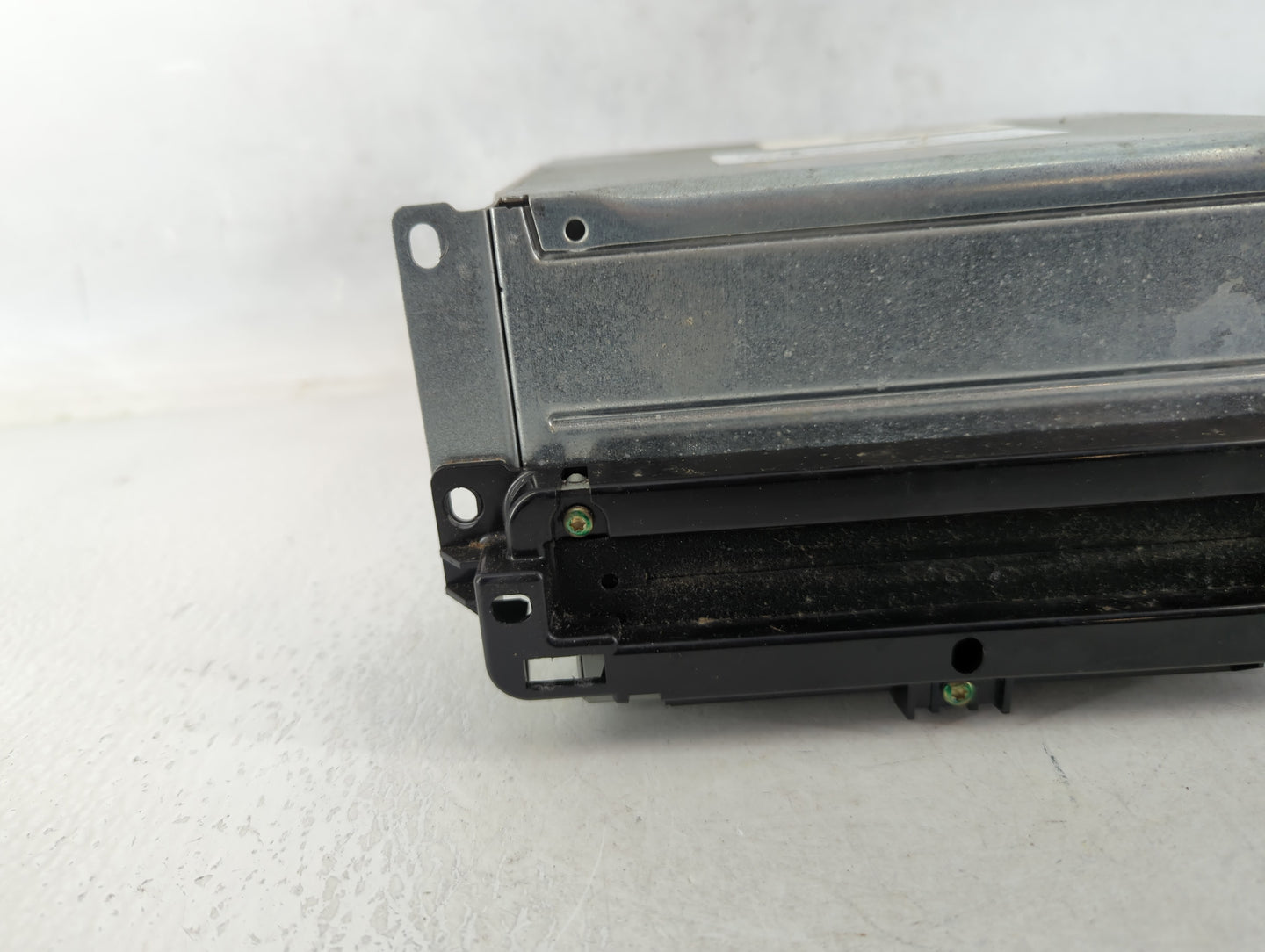 2013-2014 Dodge Charger Radio AM FM Cd Player Receiver Replacement P/N:P05091922AA Fits Fits 2013 2014 OEM Used Auto Parts -