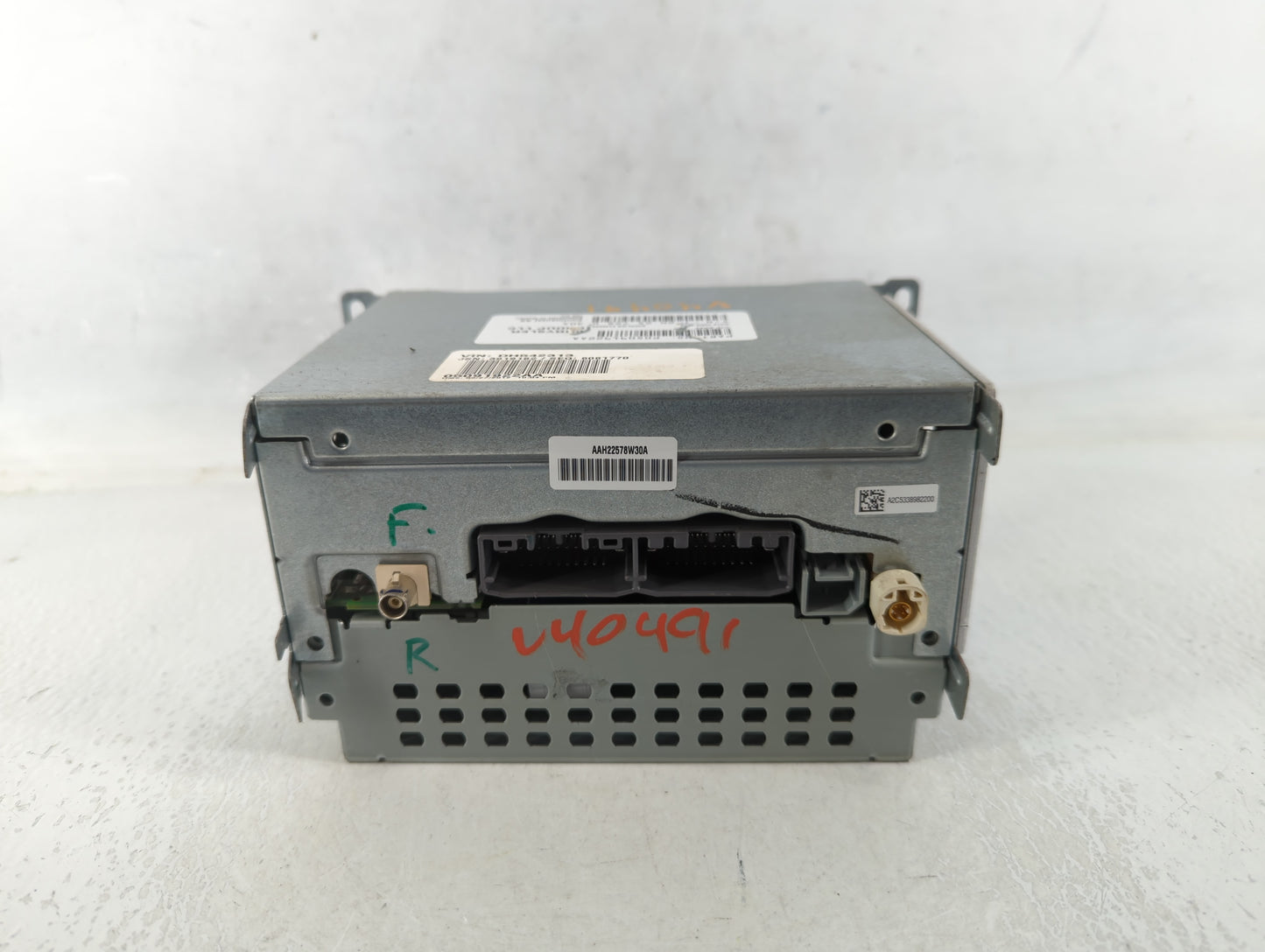 2013-2014 Dodge Charger Radio AM FM Cd Player Receiver Replacement P/N:P05091922AA Fits Fits 2013 2014 OEM Used Auto Parts -