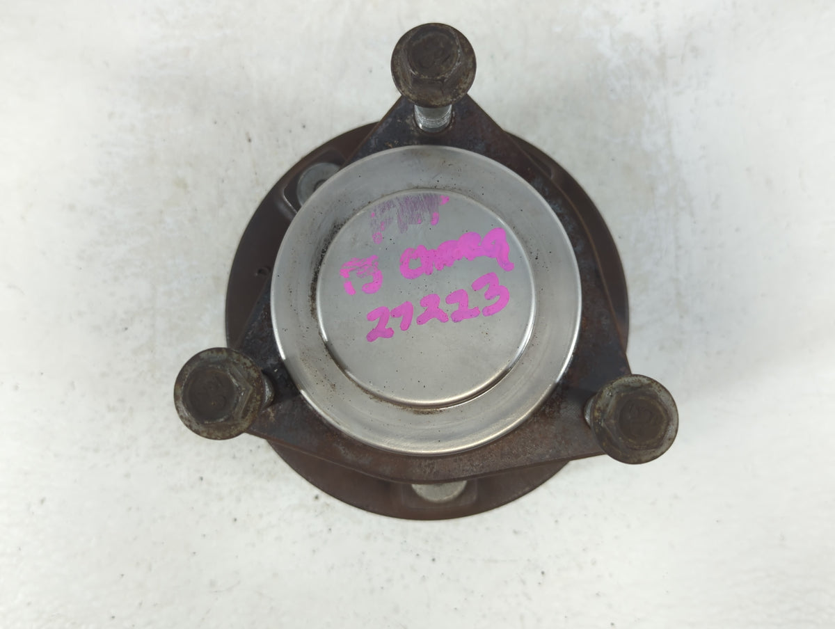 2013 Dodge Charger Wheel Hub - Oemusedautoparts1.com