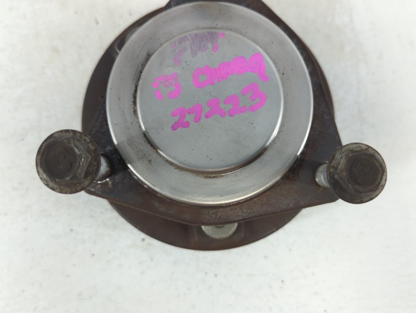2013 Dodge Charger Wheel Hub - Oemusedautoparts1.com