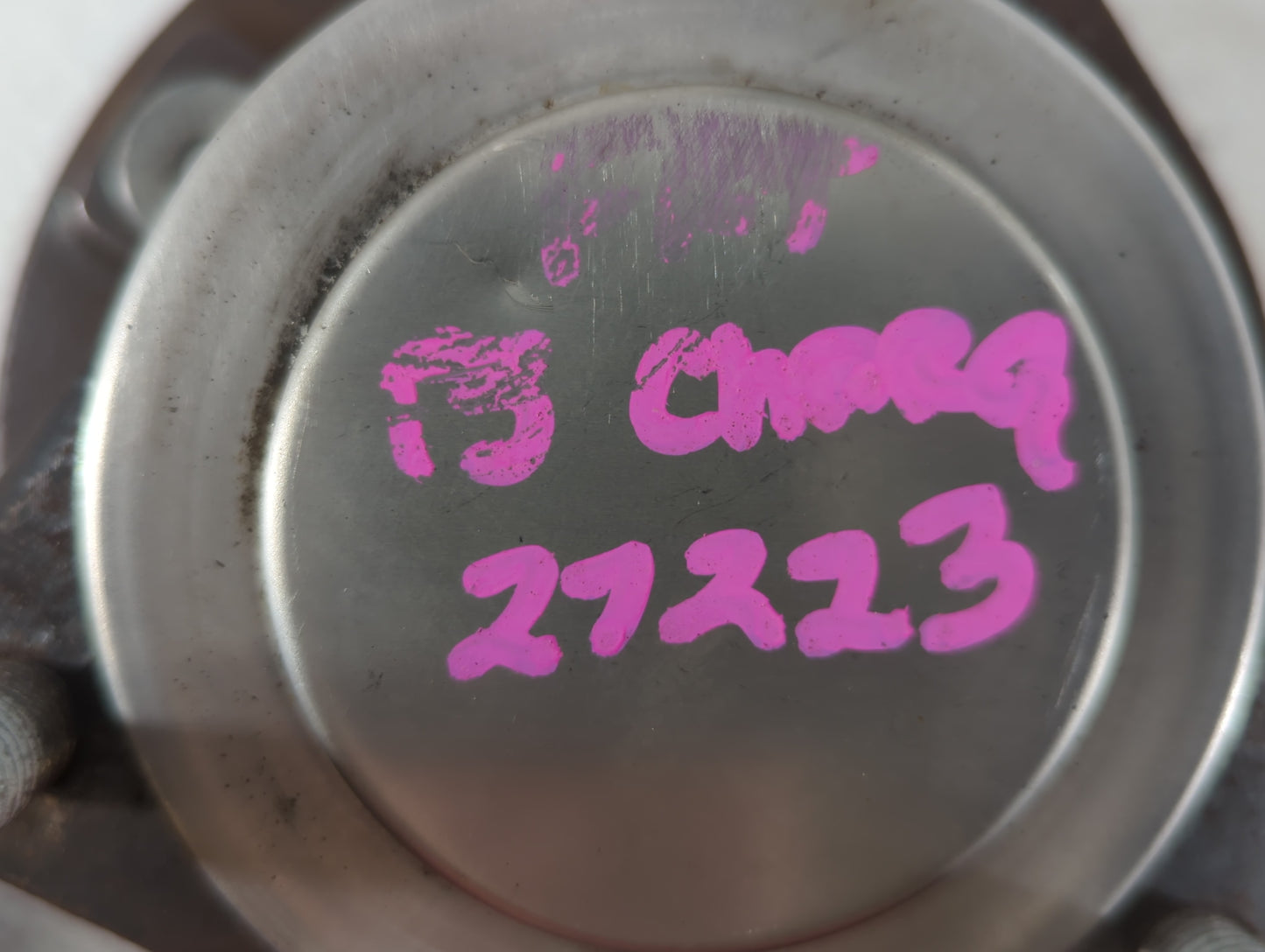 2013 Dodge Charger Wheel Hub - Oemusedautoparts1.com
