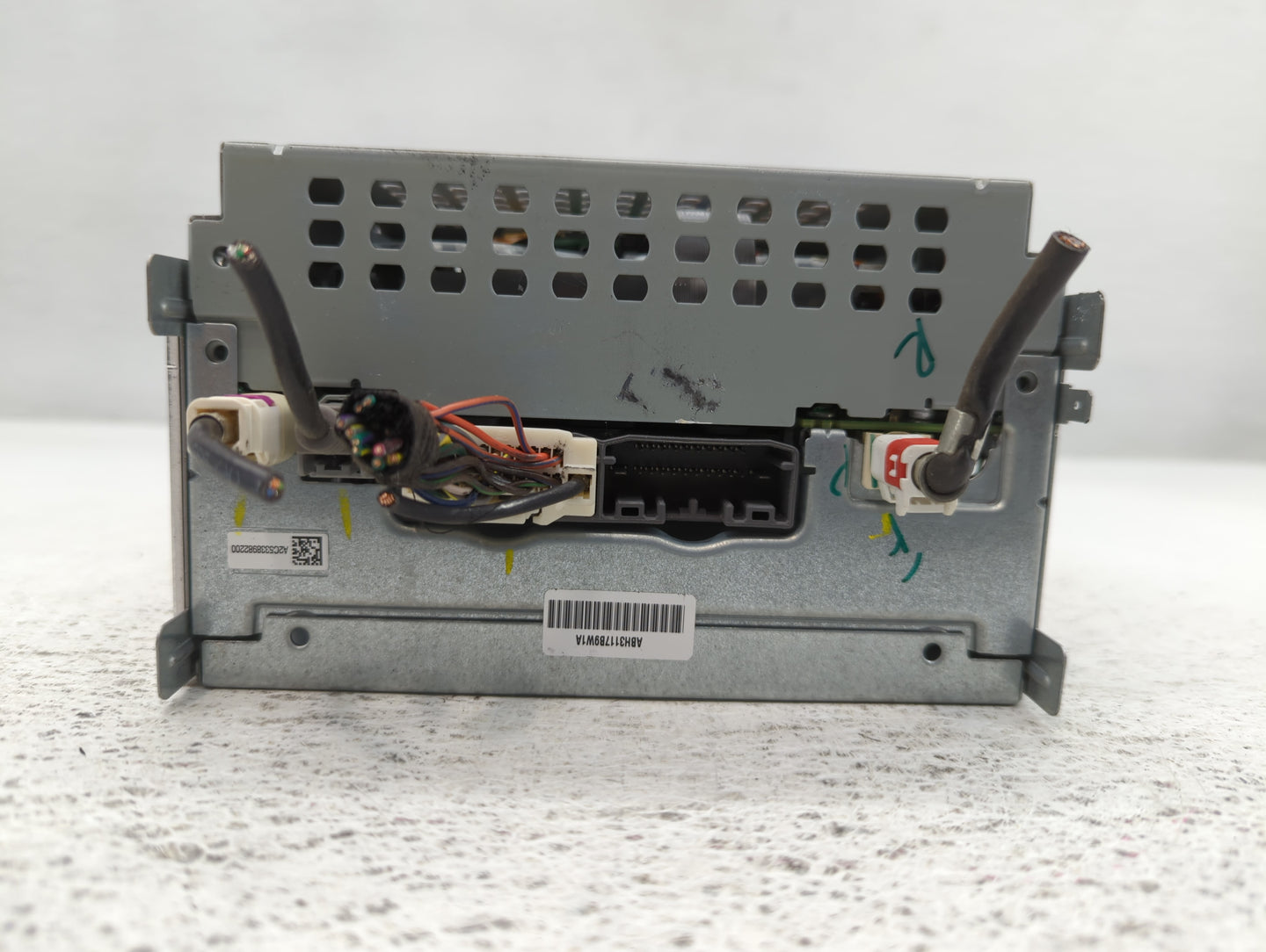 2013-2014 Dodge Charger Radio AM FM Cd Player Receiver Replacement P/N:P05091922AB Fits Fits 2013 2014 OEM Used Auto Parts -