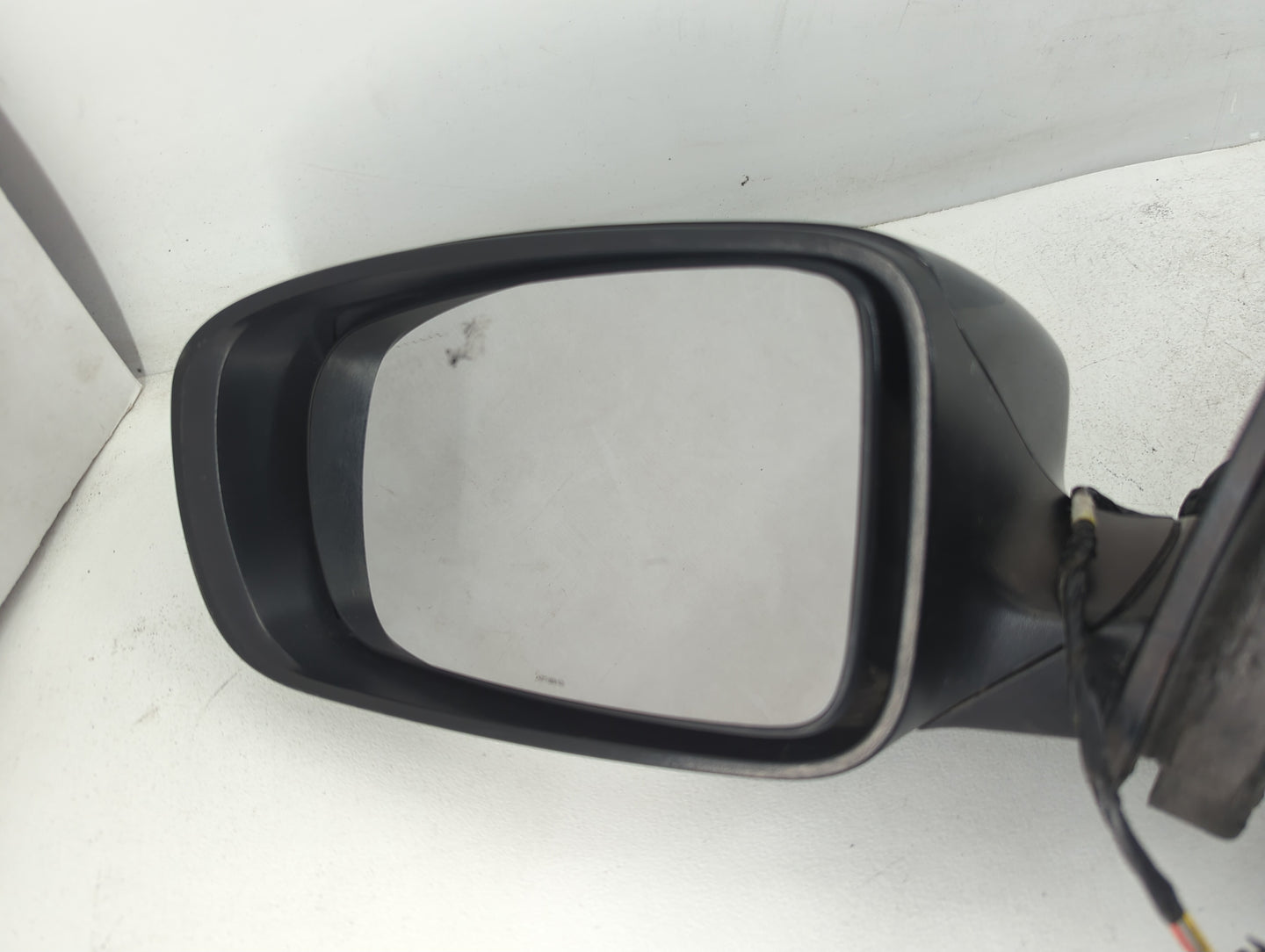 2011-2014 Dodge Charger Driver Side View Mirror - Left Door Mirror OEM Used - Oemusedautoparts1.com
