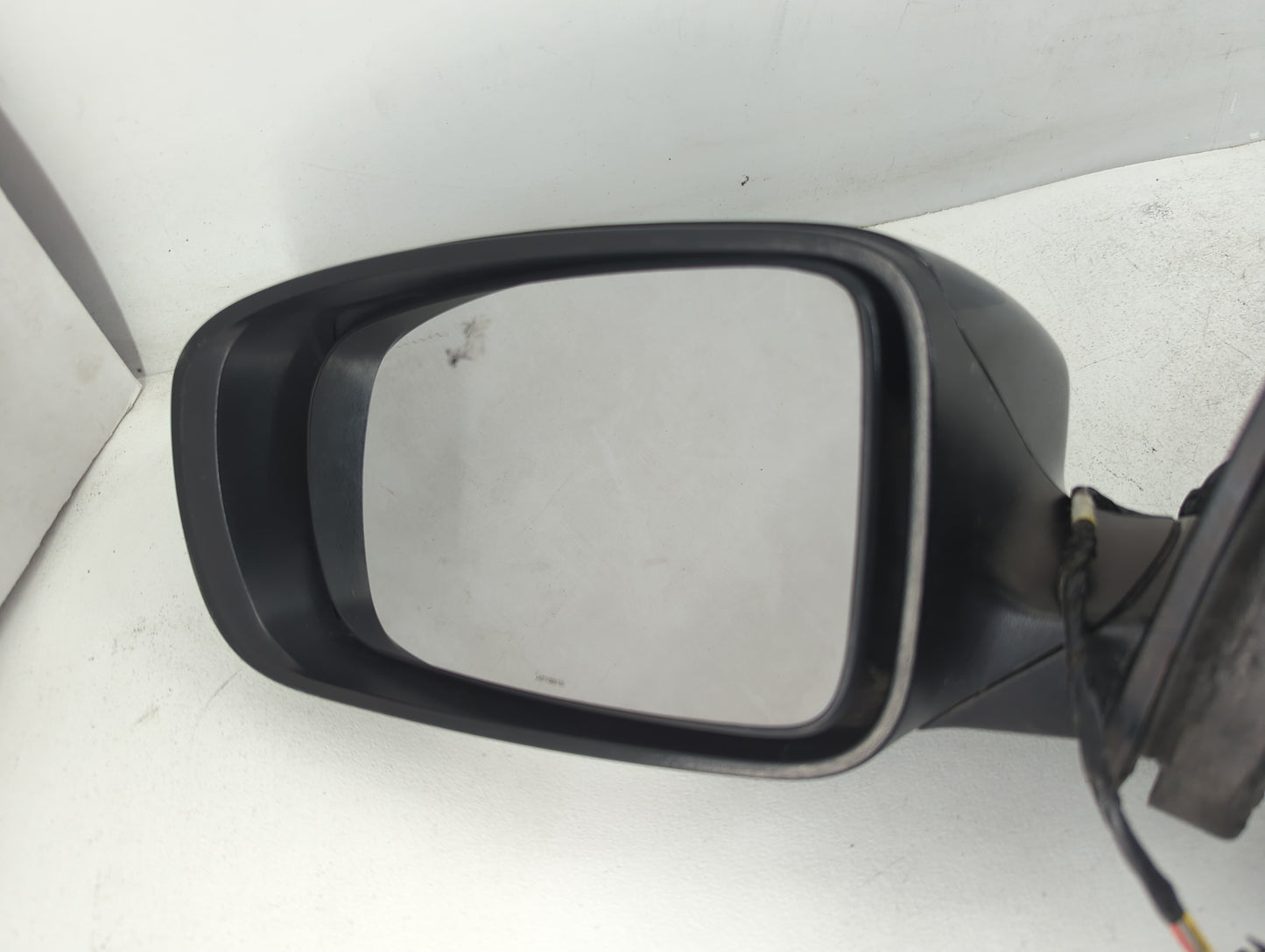2011-2014 Dodge Charger Driver Side View Mirror - Left Door Mirror OEM Used - Oemusedautoparts1.com