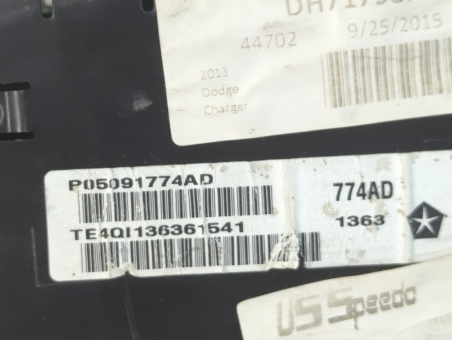 2013 Dodge Charger Instrument Cluster Speedometer Gauges Fits OEM Used Auto Parts - Oemusedautoparts1.com
