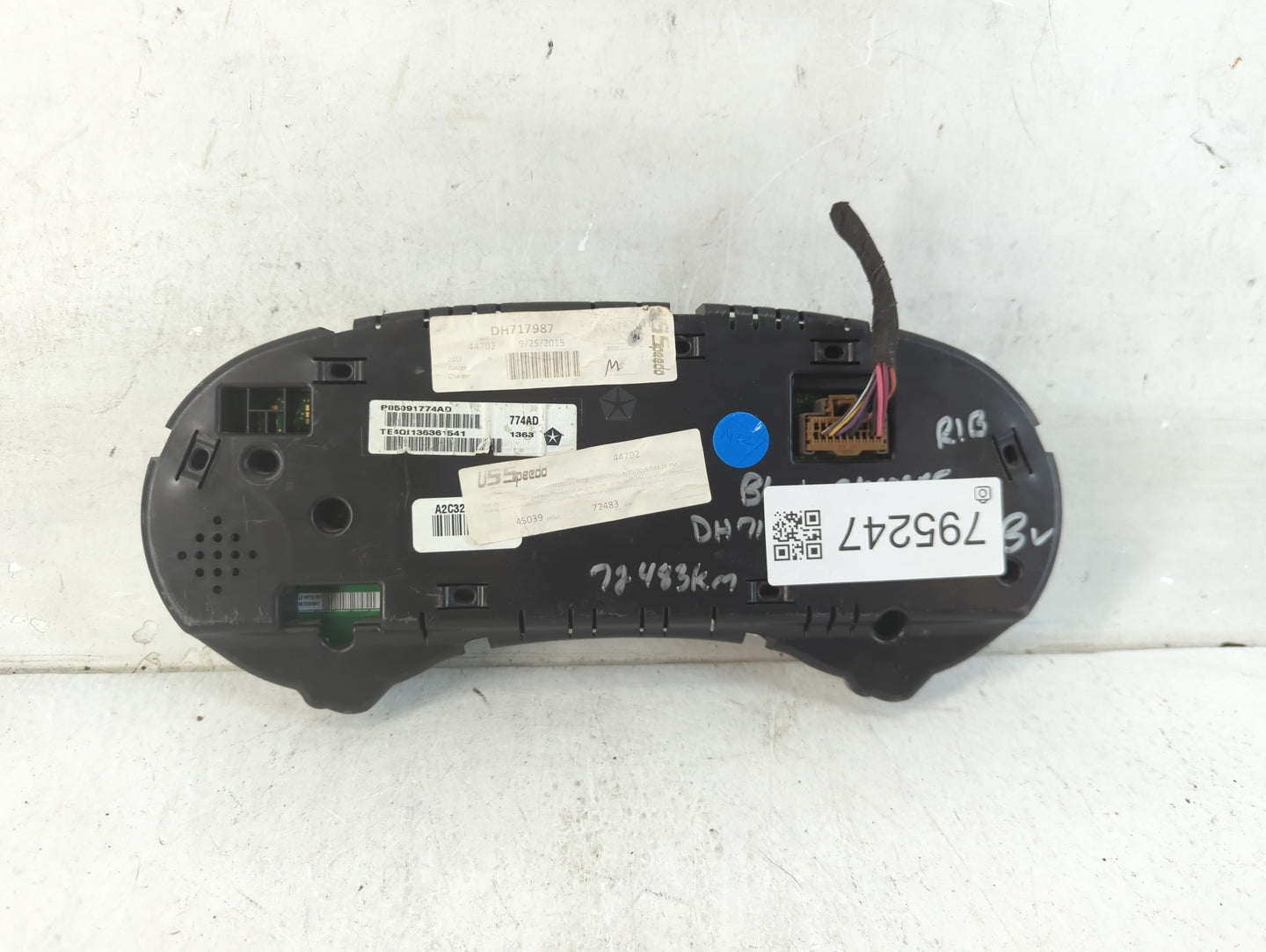 2013 Dodge Charger Instrument Cluster Speedometer Gauges Fits OEM Used Auto Parts - Oemusedautoparts1.com