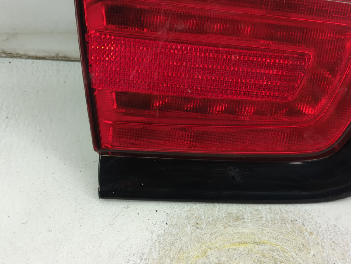 2011-2014 Dodge Charger Tail Light Assembly Passenger Right OEM Fits Fits 2011 2012 2013 2014 OEM Used Auto Parts - Oemuseda
