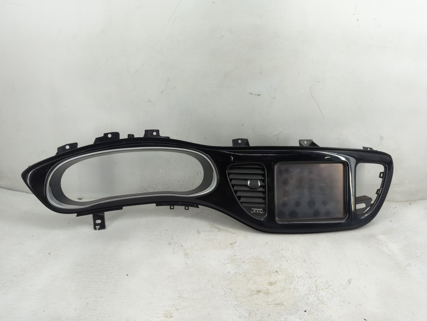 2013 Dodge Dart Radio AM FM Cd Player Receiver Replacement P/N:05091143AE Fits OEM Used Auto Parts - Oemusedautoparts1.com