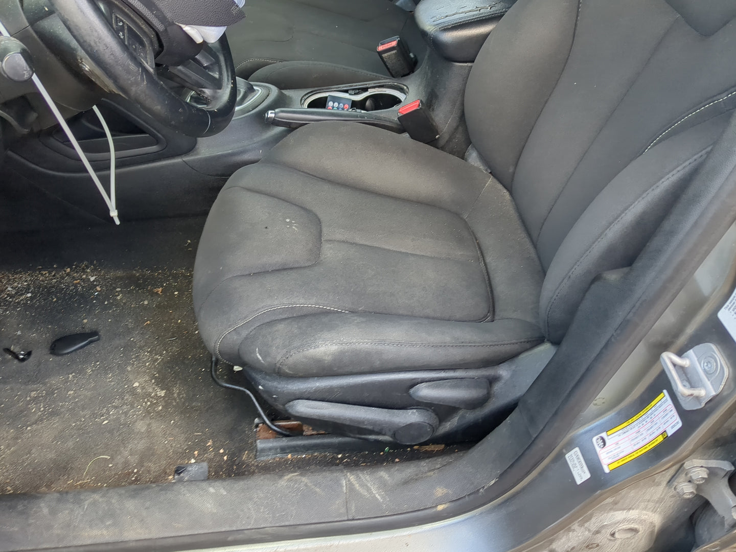 2013 Dodge Dart Driver Front Seat Oem - Oemusedautoparts1.com