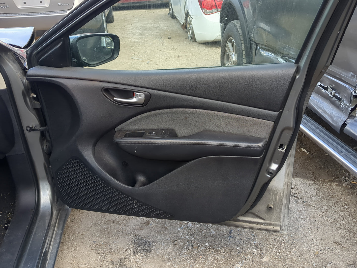 2013 Dodge Dart Front Right Passenger Interior Door Panel Trim - Oemusedautoparts1.com