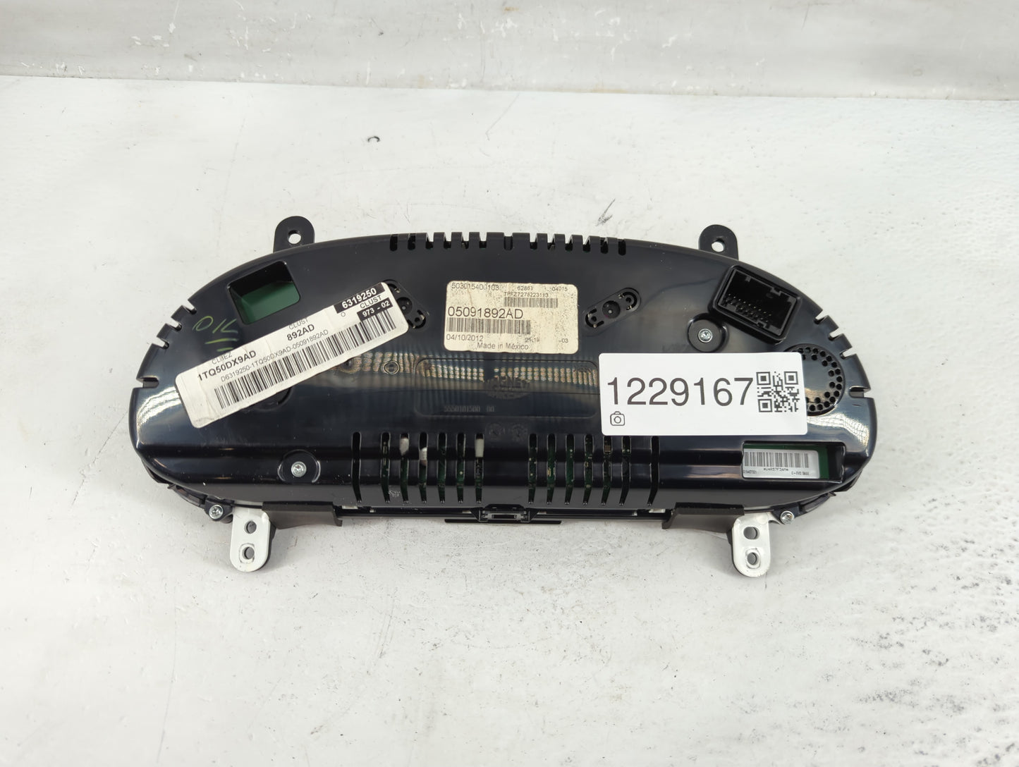2013 Dodge Dart Instrument Cluster Speedometer Gauges P/N:05091892AD Fits OEM Used Auto Parts - Oemusedautoparts1.com