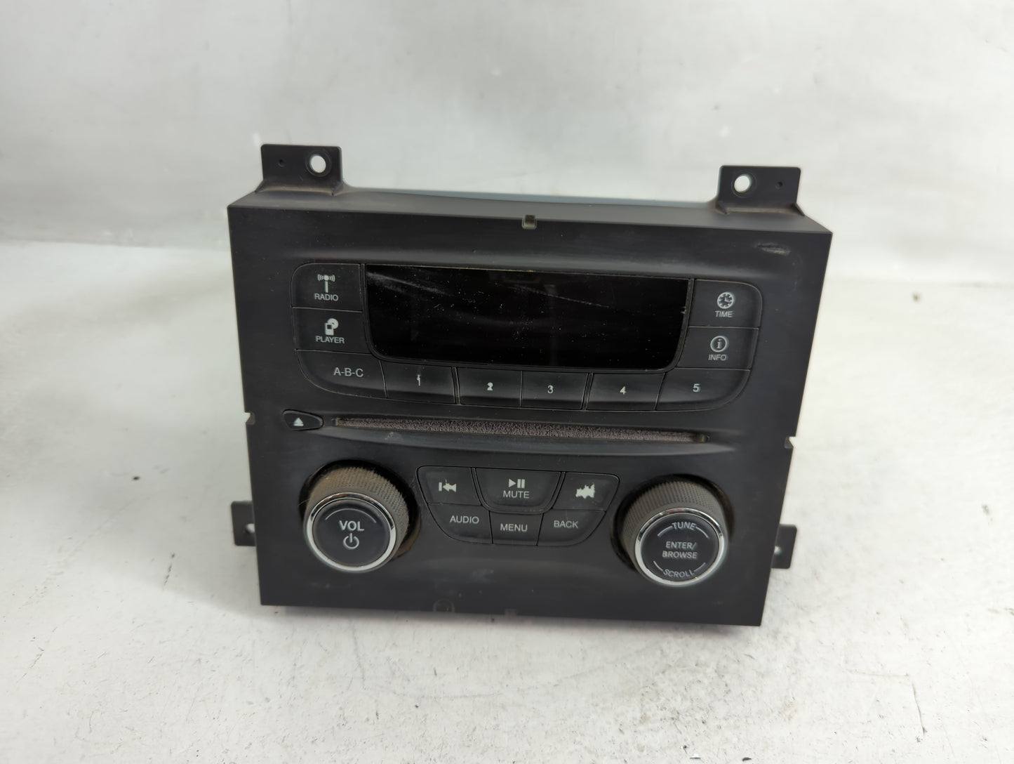 2013-2014 Dodge Dart Radio AM FM Cd Player Receiver Replacement P/N:04692355AG Fits Fits 2013 2014 OEM Used Auto Parts - Oem