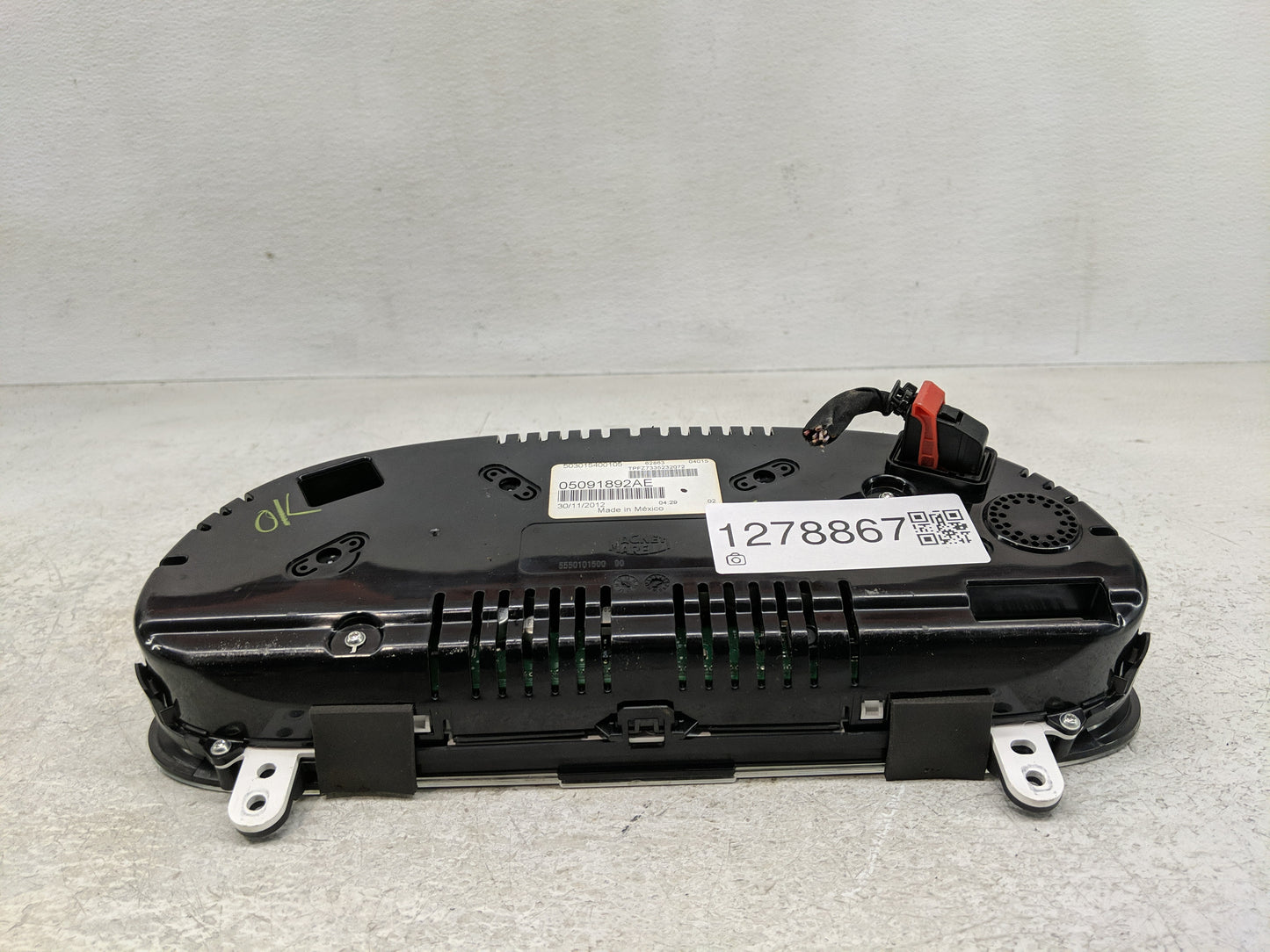2013 Dodge Dart Instrument Cluster Speedometer Gauges P/N:05091892AE Fits OEM Used Auto Parts - Oemusedautoparts1.com