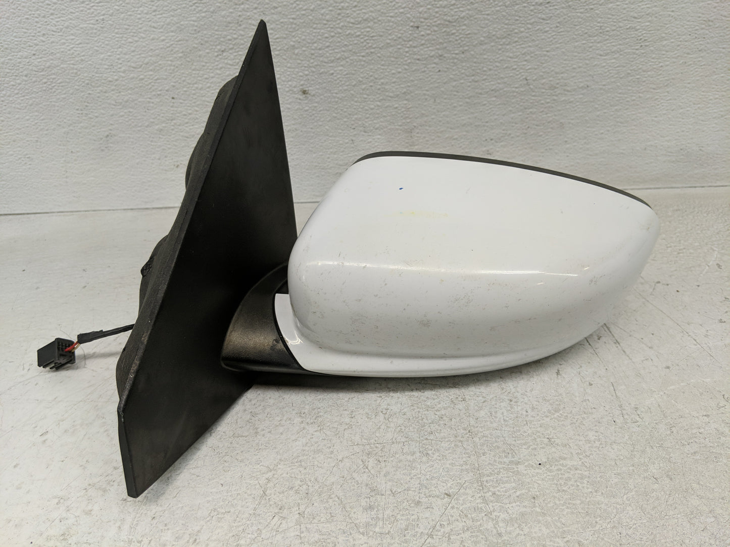 2013-2016 Dodge Dart Driver Side View Mirror - Left Door Mirror OEM Used - Oemusedautoparts1.com