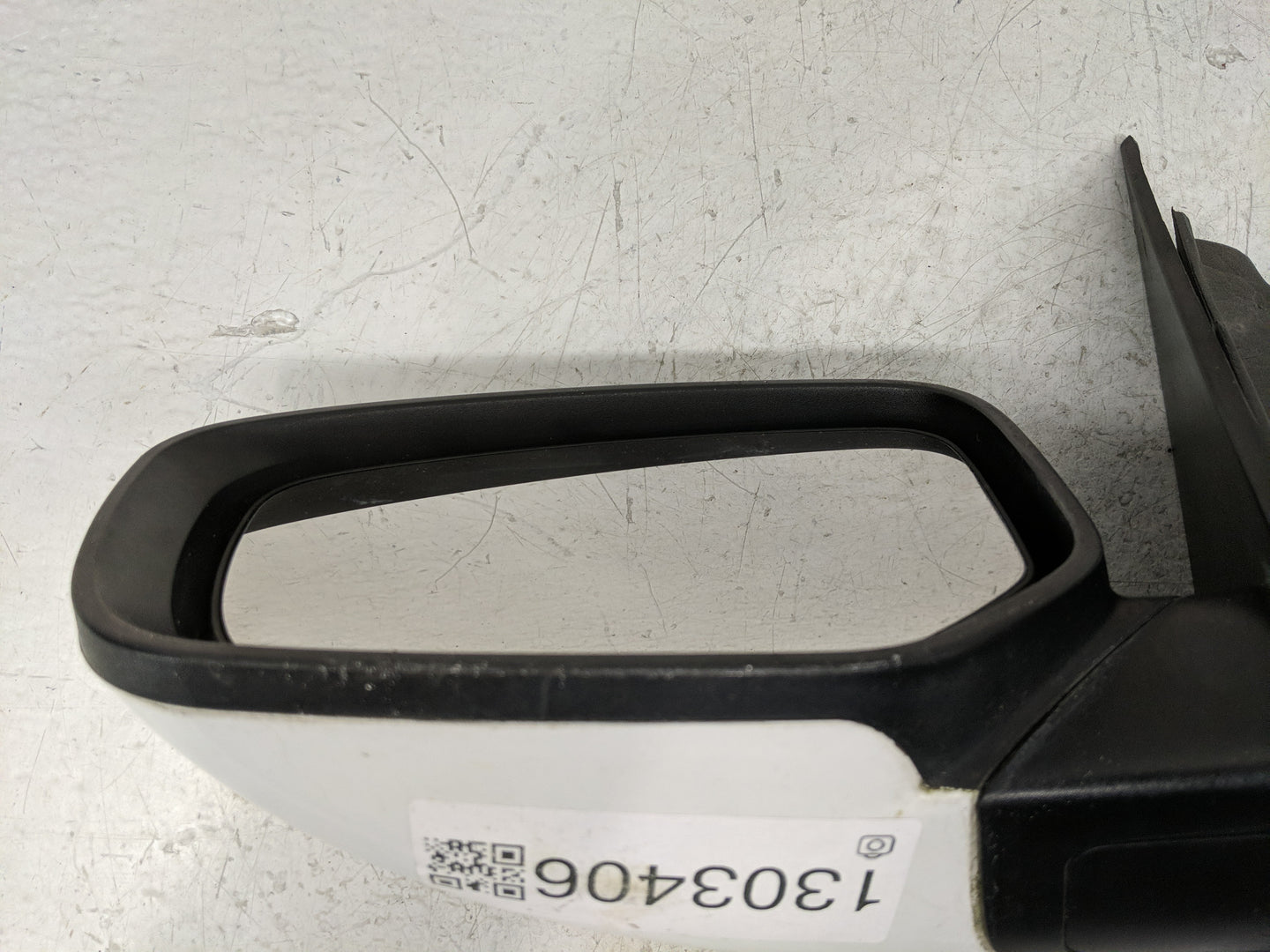2013-2016 Dodge Dart Driver Side View Mirror - Left Door Mirror OEM Used - Oemusedautoparts1.com