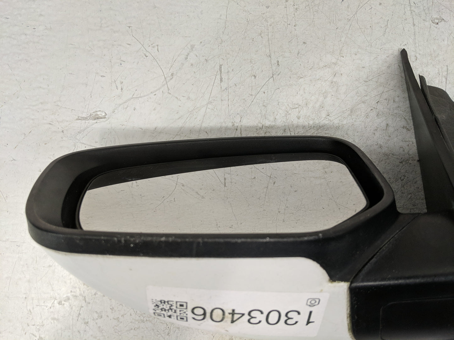 2013-2016 Dodge Dart Driver Side View Mirror - Left Door Mirror OEM Used - Oemusedautoparts1.com