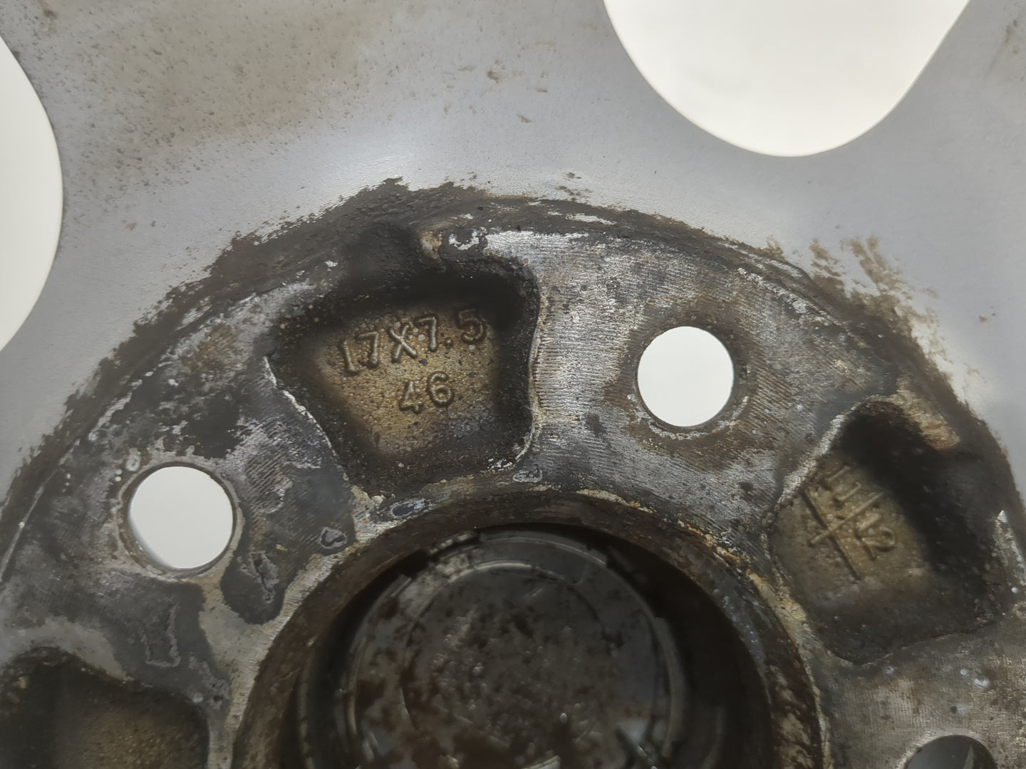 2013-2016 Dodge Dart Oem Wheel Rim - Oemusedautoparts1.com